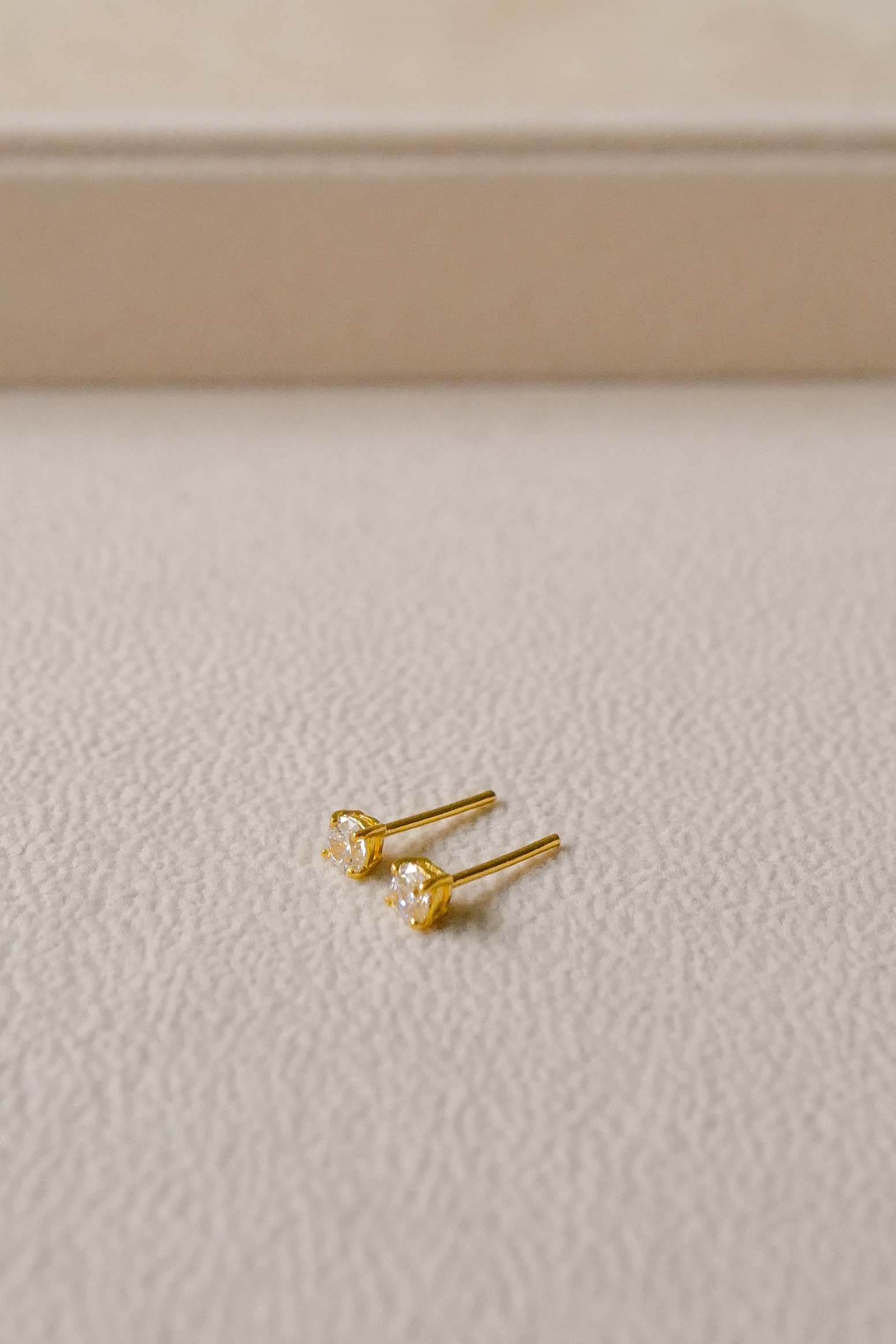 24k Gold Stud   Original 