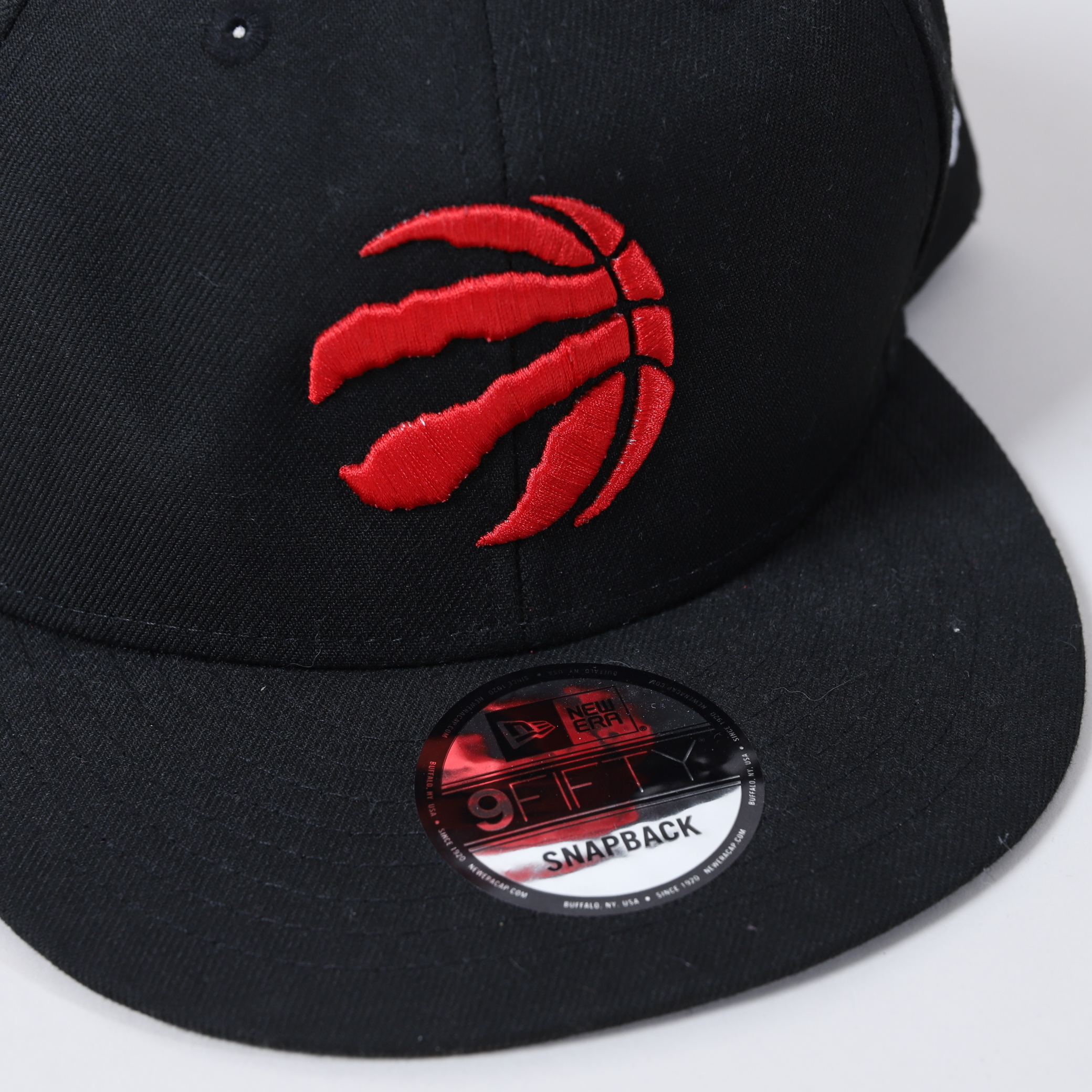 全新 NEWERA NBA 19 CHAMPIONS SNAPBACK 暴龍 冠軍帽 平沿帽