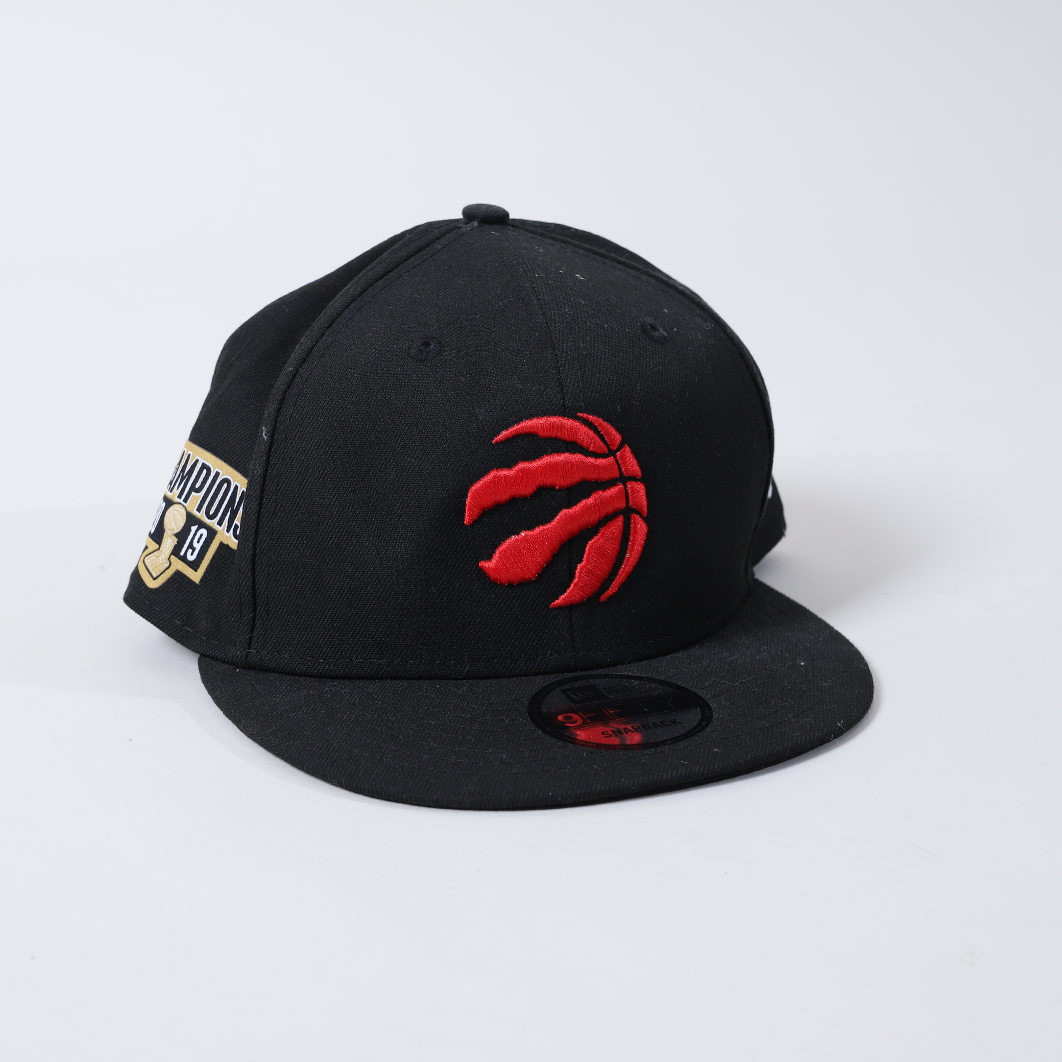 全新NEWERA NBA 19 CHAMPIONS SNAPBACK 暴龍冠軍帽平沿帽