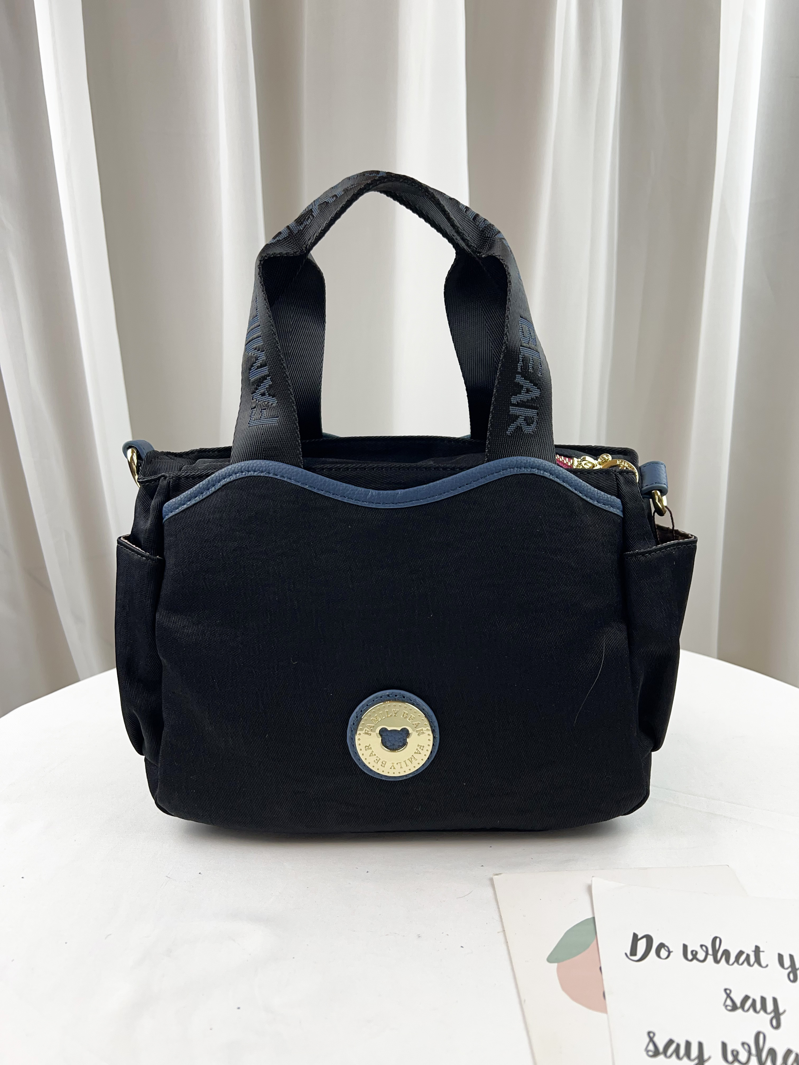 FamilyBear 黑桃蝴蝶花 防潑水手提包 / 側背包  #11114