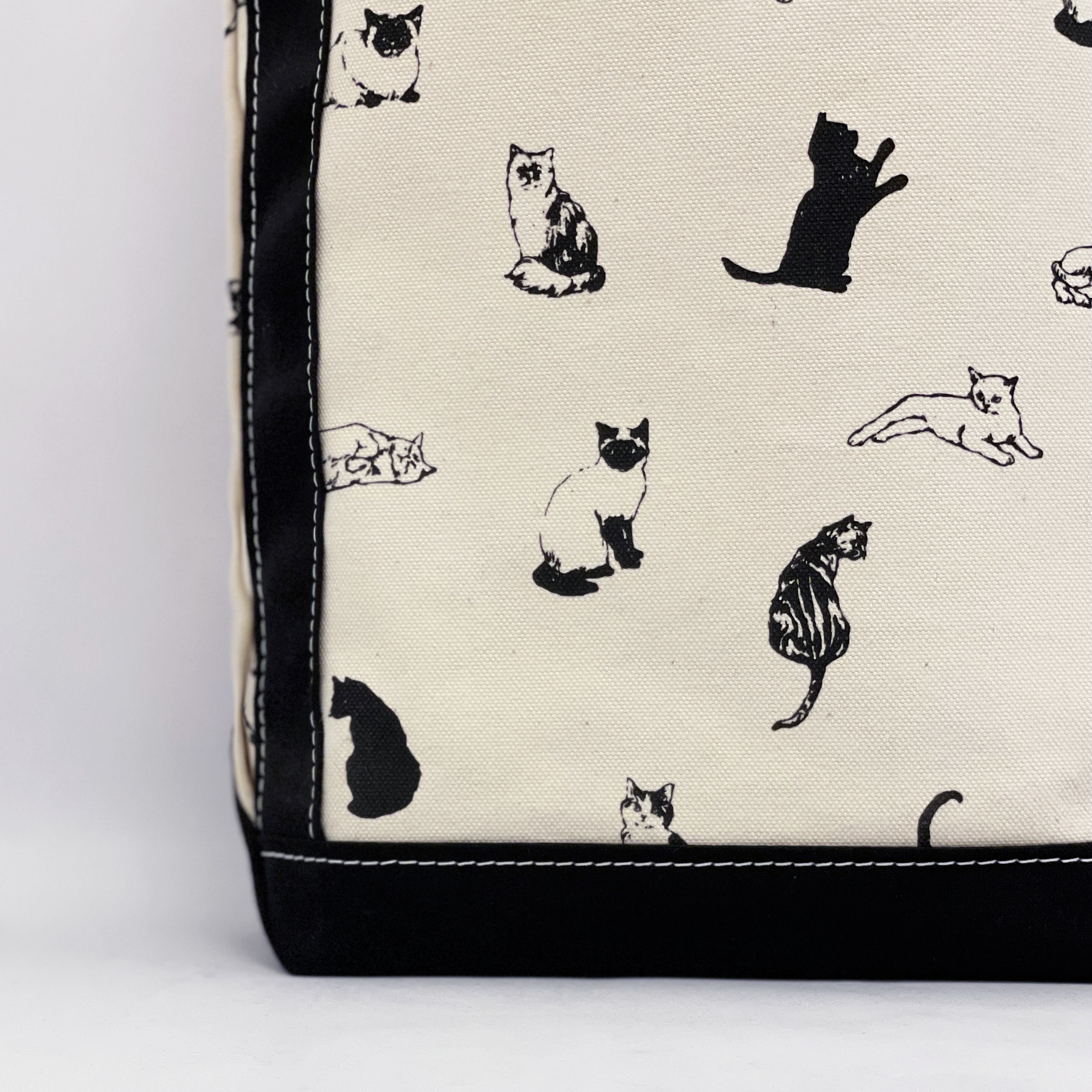 TEMBEA - Baguette Tote / Small / PRINT / CAT