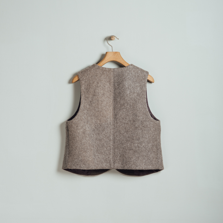犛牛絨背心｜手工毛氈－灰色女版｜中國藏區