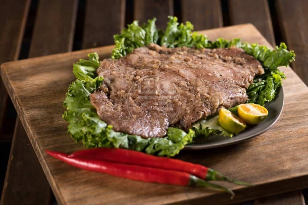 莎媽秘漬鹹松阪豬（生食）