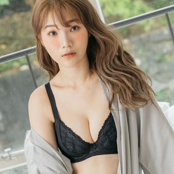 PS修片女王。大尺碼包覆提托內衣 F.G罩