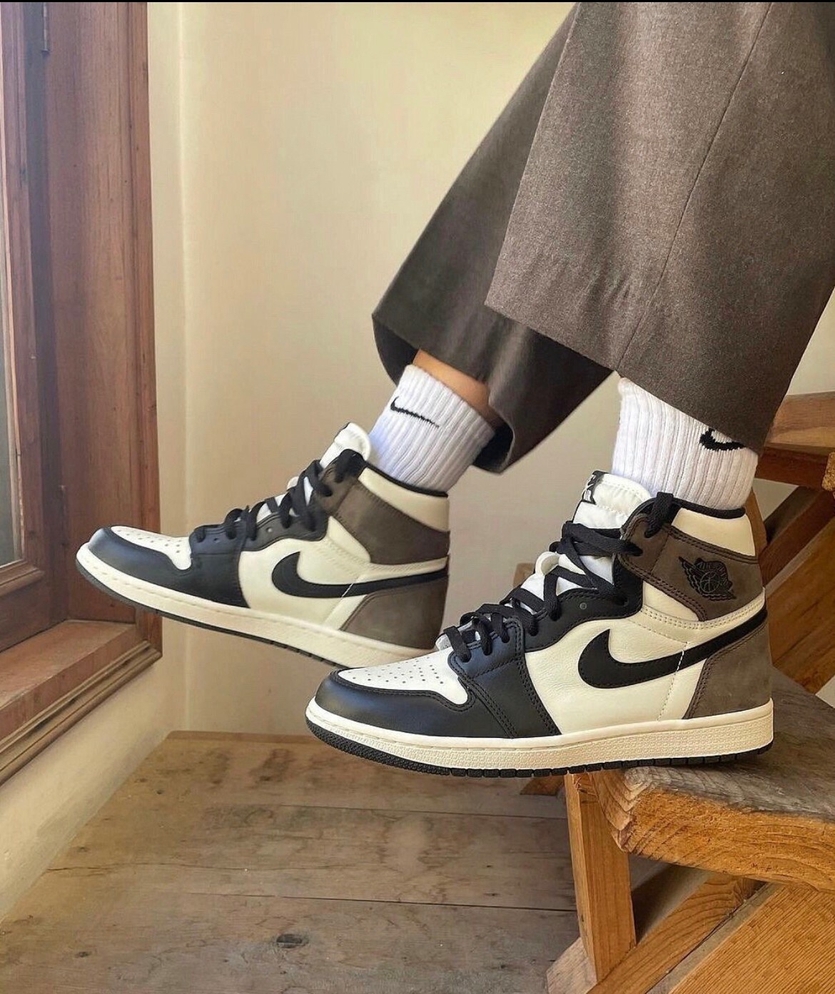 Nike Air Jordan 1 Retro High OG Dark Mocha 摩卡小倒勾