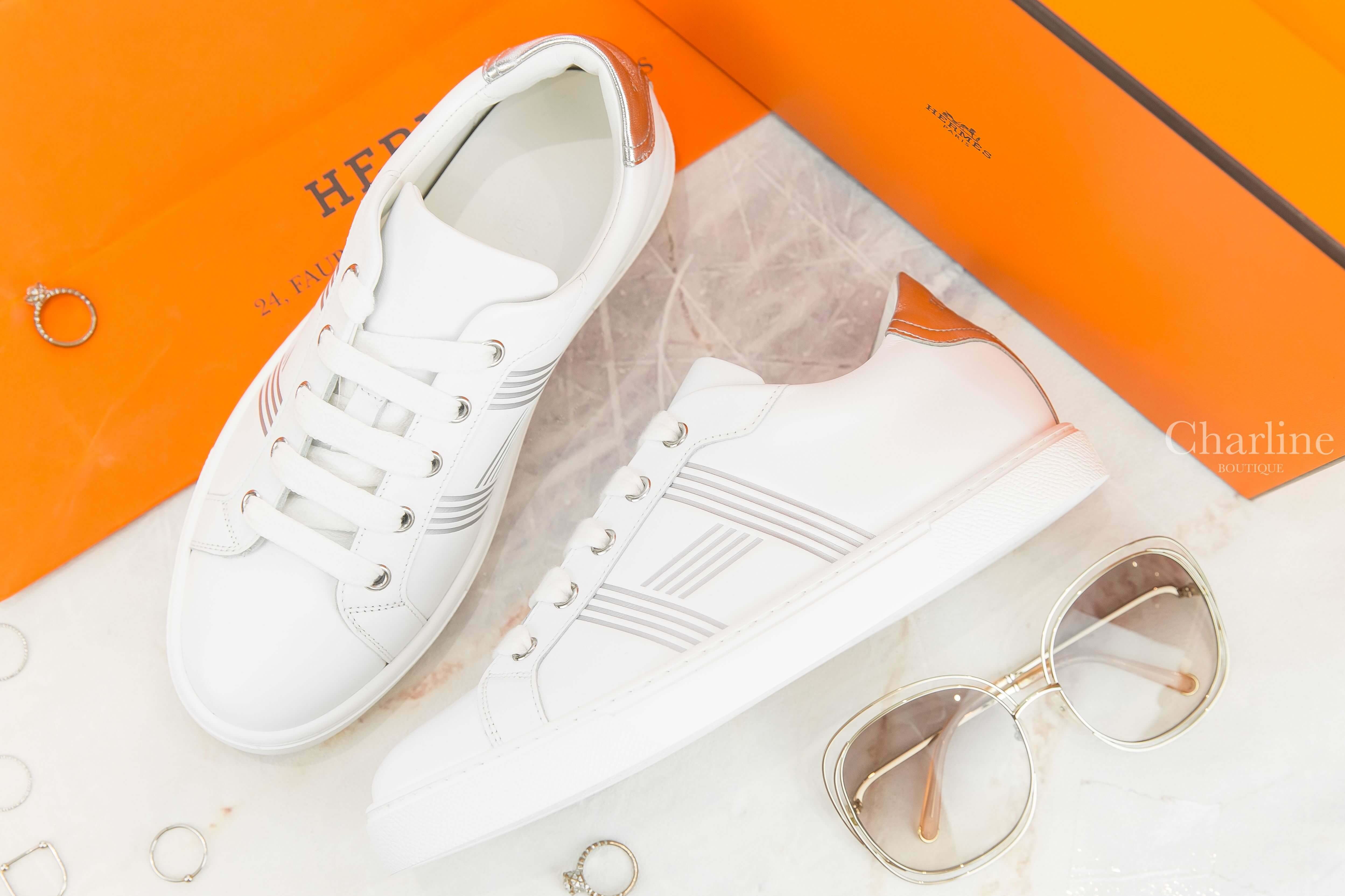Hermès Avantage Sneaker 白色銀灰線條H小牛皮運動鞋-Charline Boutique 精品代購