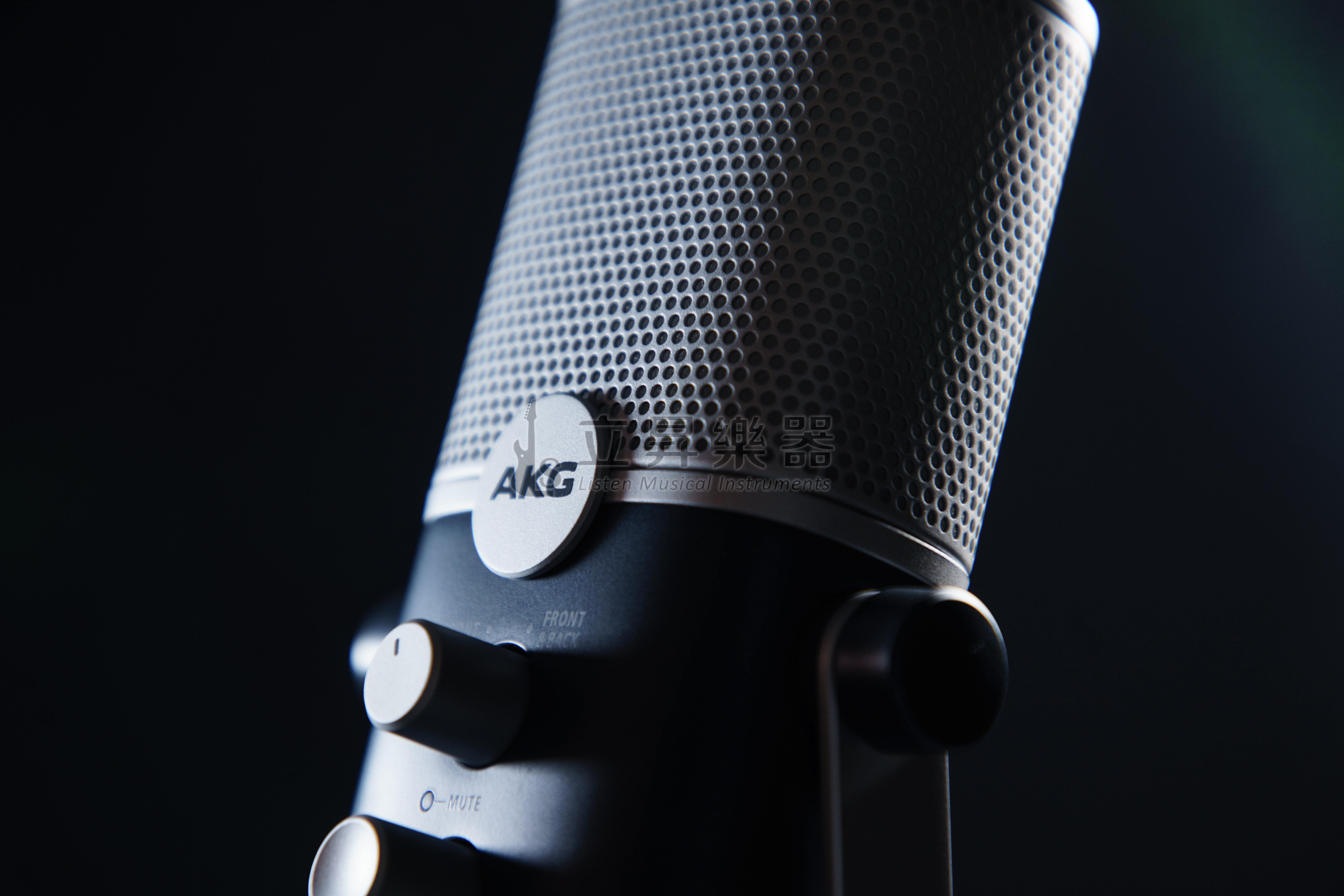 AKG AKG ARA 隨插即用 USB 電容式 麥克風 雙拾音模式 兼容行動裝置 第 5 張圖片｜三峽麥克風