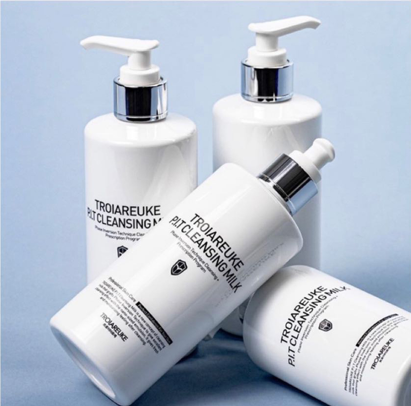 Troiareuke P.I.T Cleansing Milk  水油相轉洗面奶500ML (平行進口)