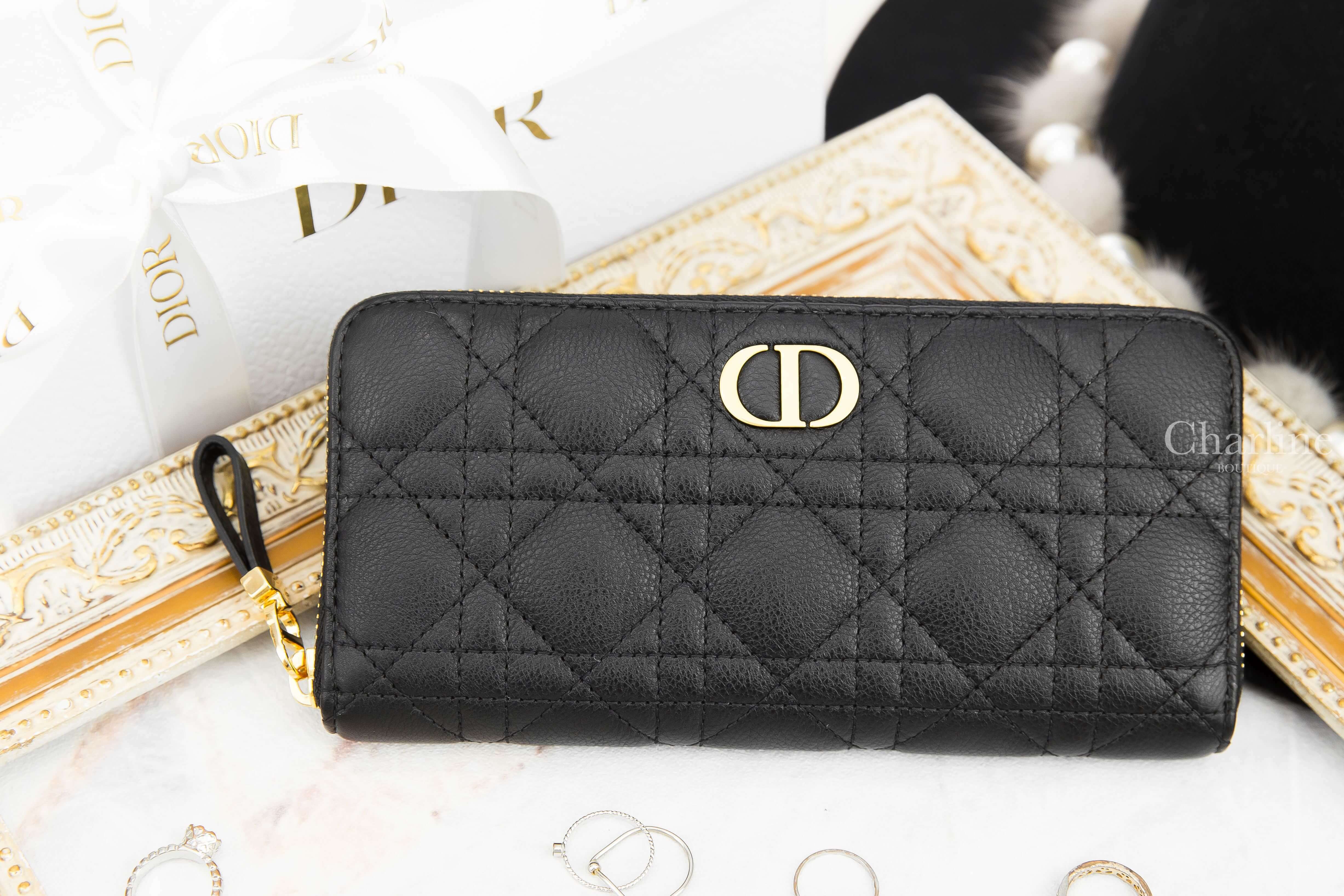 Dior Dior Caro Voyageur Wallet 黑色金釦牛皮藤格紋拉鍊長夾-Charline Boutique 精品代購