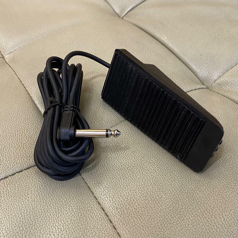 台灣製造 超值 KMD 2479 Foot Switch 音箱 效果器 切換開關 底部防滑