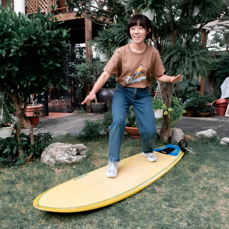 SPPPP｜Flying Boys｜衝浪飛人Ｔ｜深駝色