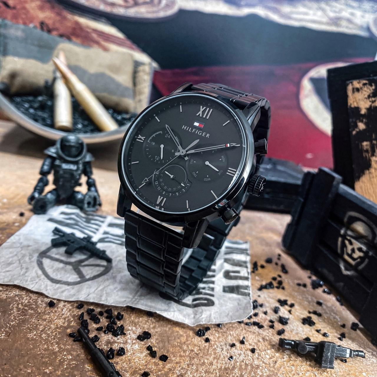 【Tommy Hilfiger】三眼紳士黑鋼腕錶 1791879 44mm 現代鐘錶