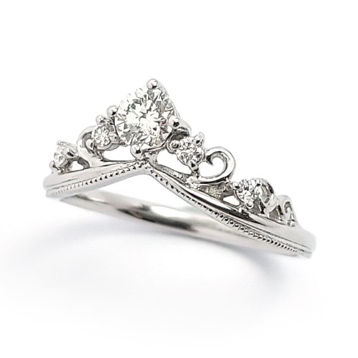 18K 白金天然鑽石戒指