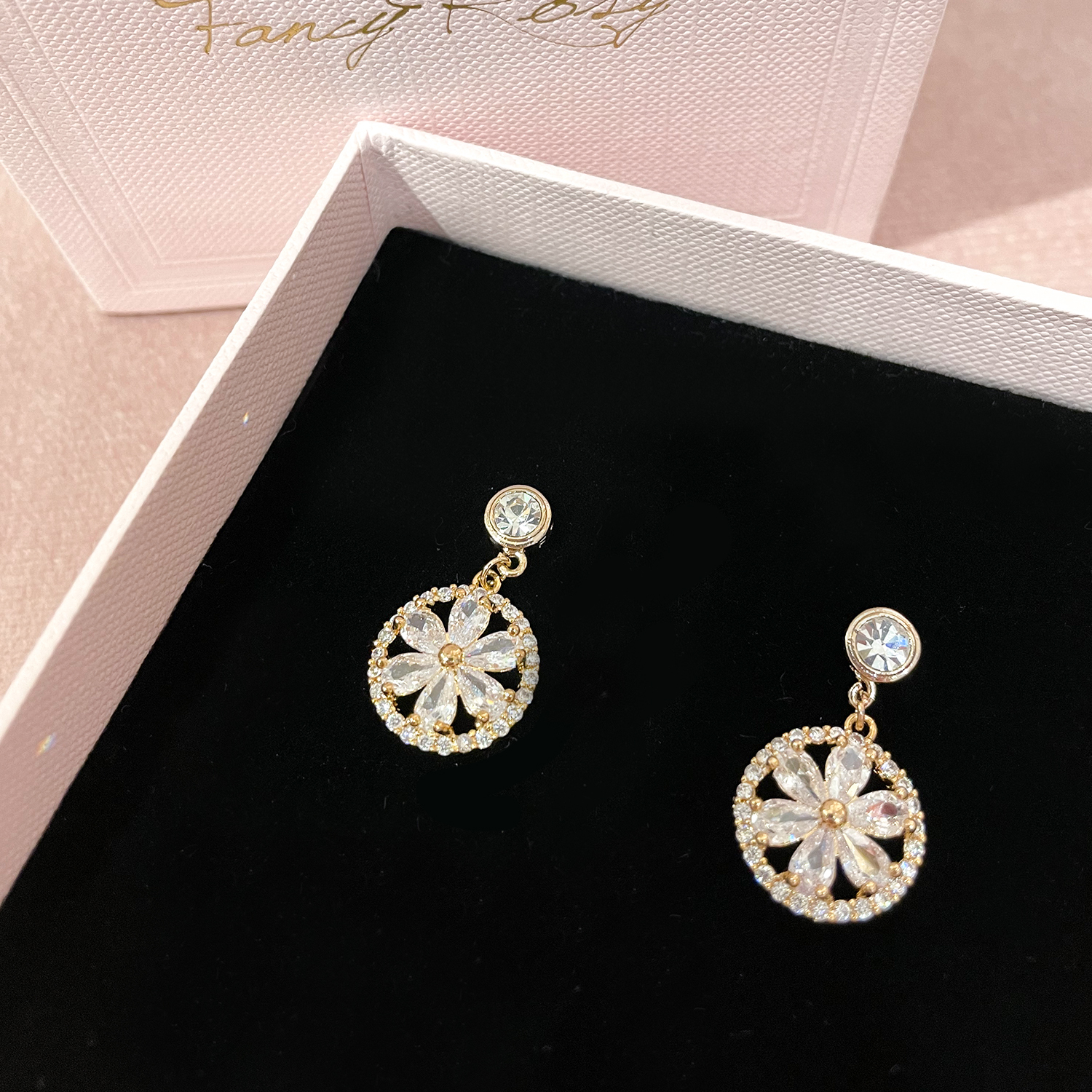 925  Crystal Flower Earrings (Light Gold)
