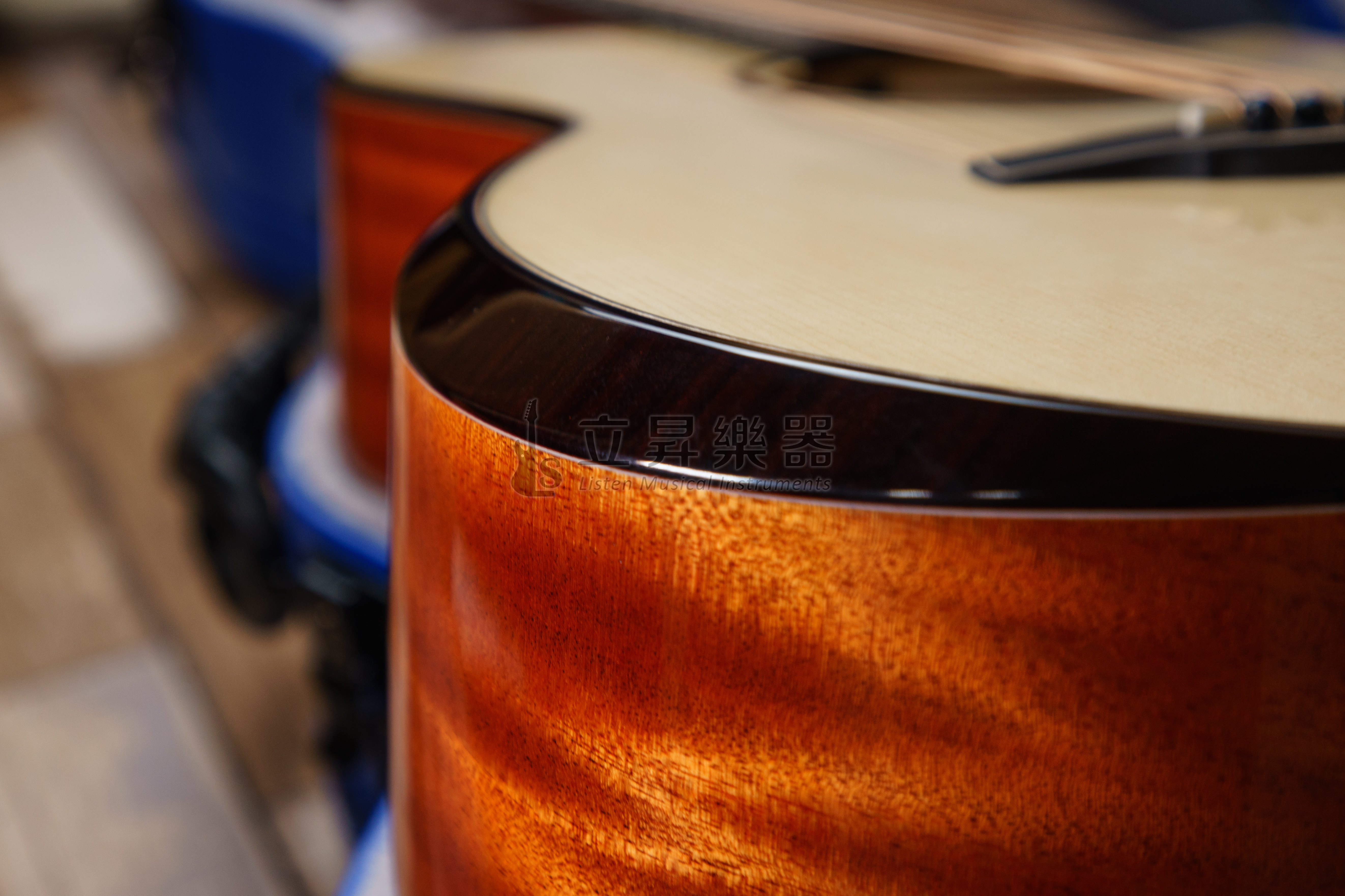 NAGA NAGA S-60GAC 光系列 Sungha Jung 鄭晟河代言 A+英格曼雲杉面板 剛果桃花心木側背板 全單 40吋 GA桶身尖缺角 附原廠硬CASE S 60GAC 第 6 張圖片｜三峽吉他 / Bass