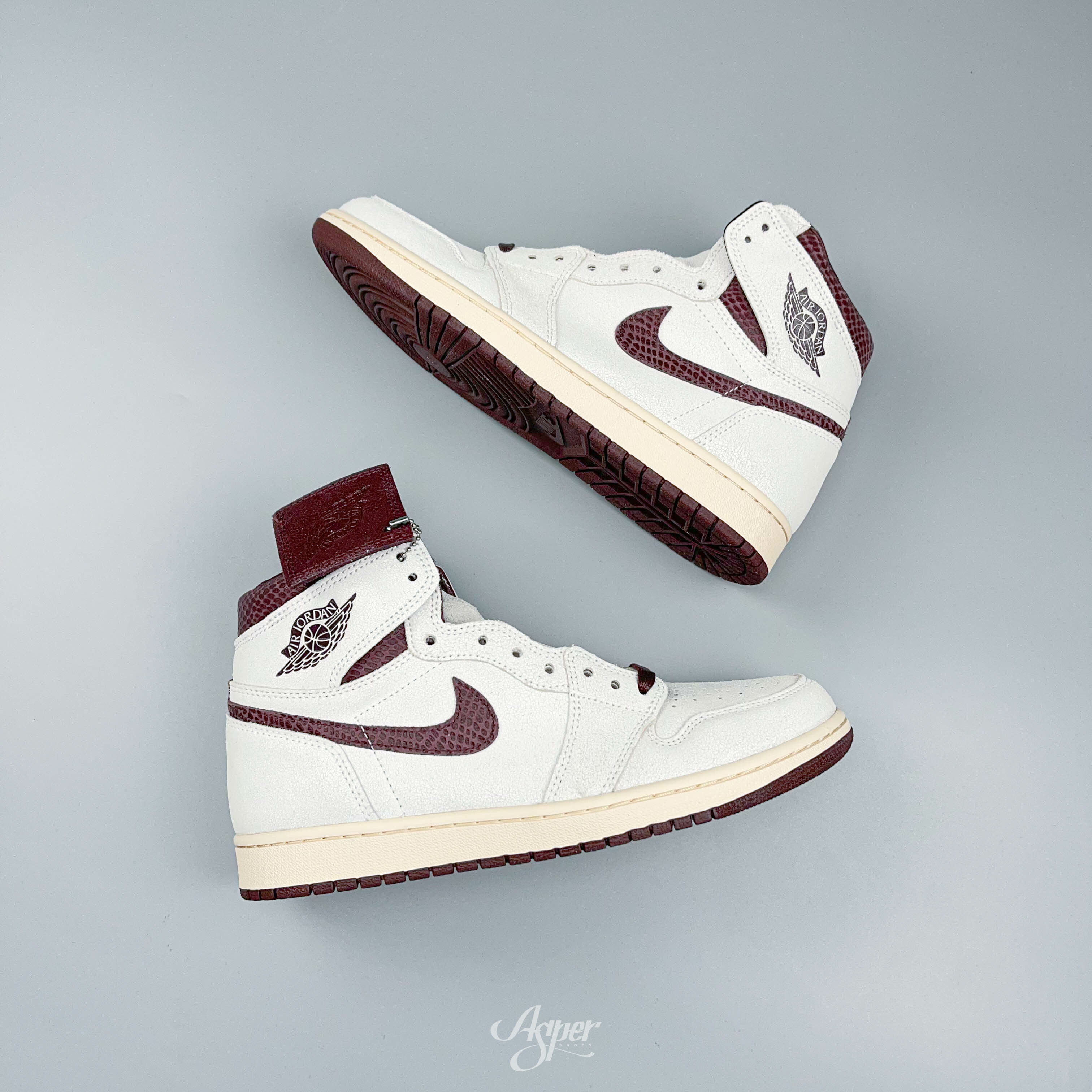 Air Jordan 1 x A Ma Maniere ''Sail and Burgundy''  勃根地酒紅 爆裂 蛇紋 DO7097-100