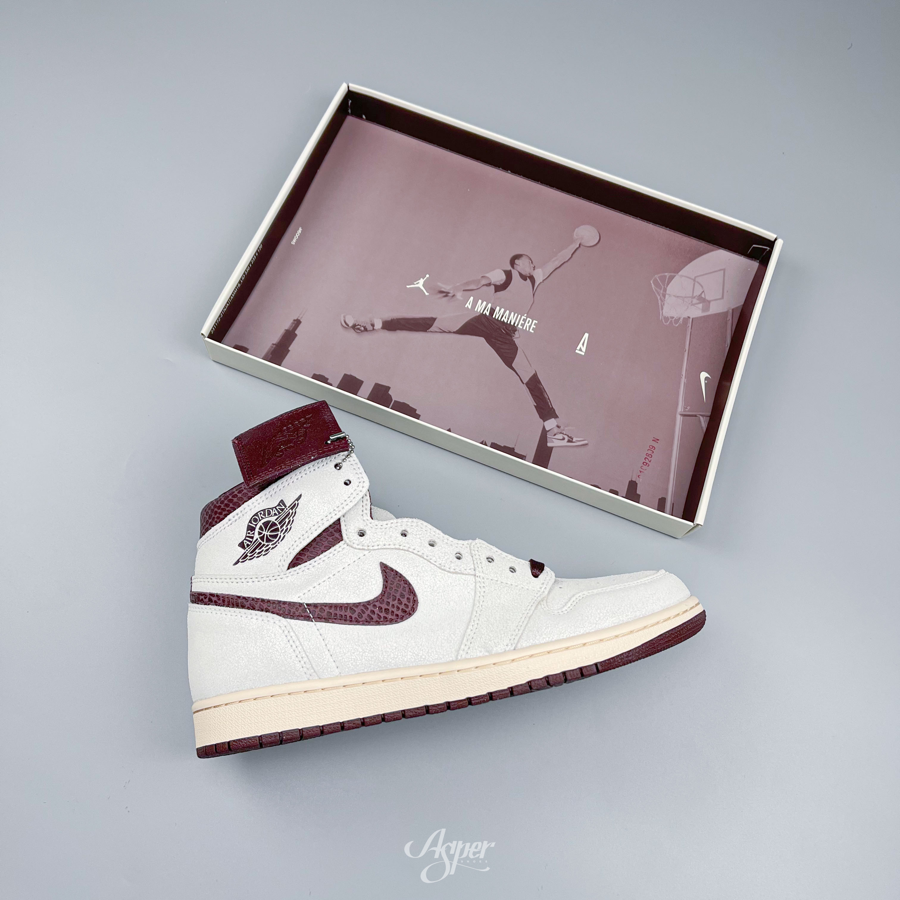 Air Jordan 1 x A Ma Maniere ''Sail and Burgundy''  勃根地酒紅 爆裂 蛇紋 DO7097-100