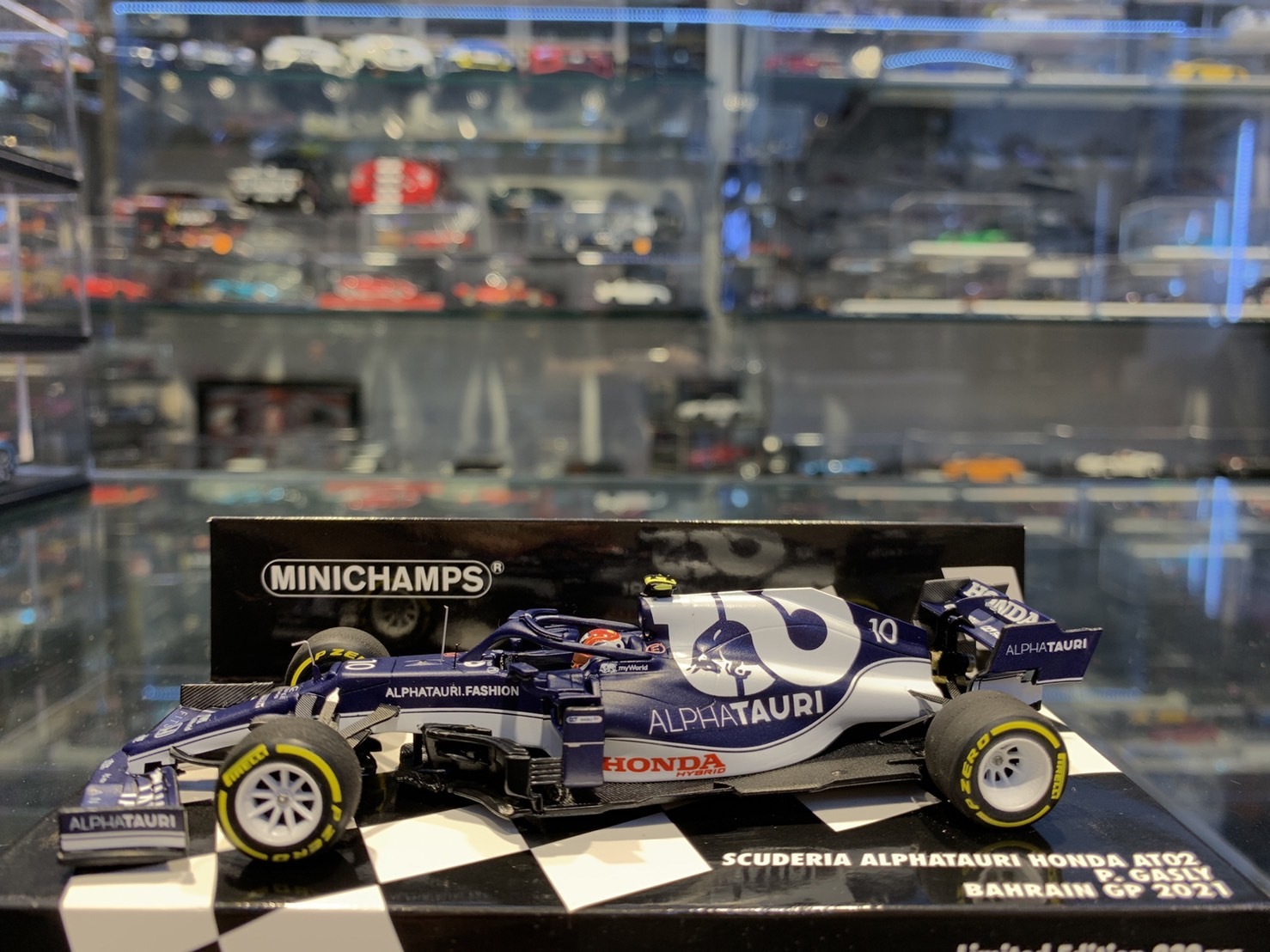 MINICHAMPS Scuderia Alphatauri Honda AT02 2021 F1 1/43