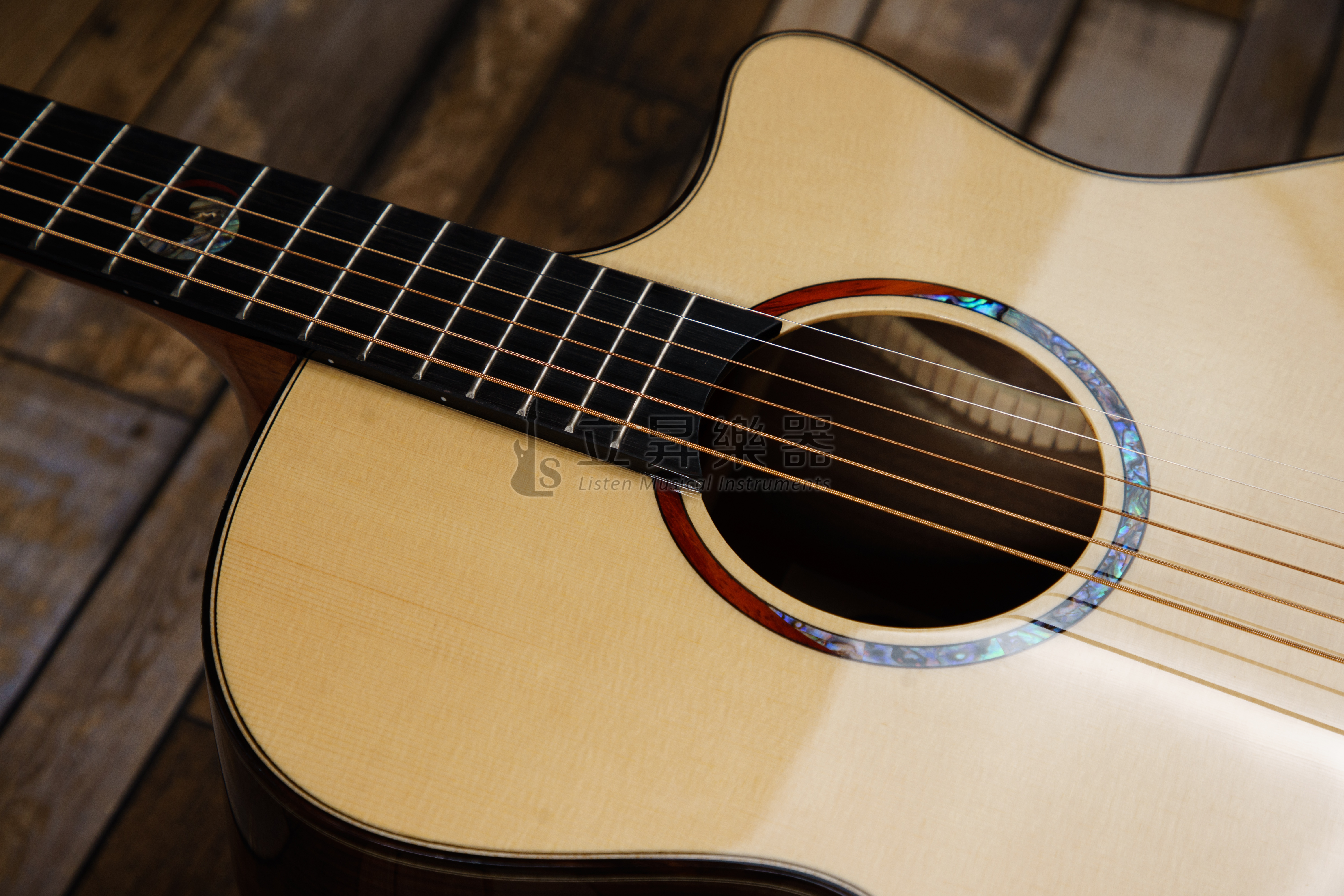 NAGA NAGA S-20GAC 光系列 Sungha Jung 鄭晟河代言 英格曼雲杉面板 玫瑰木側背 面單板 40吋 GA桶身 附原廠厚琴袋 第 3 張圖片｜三峽吉他 / Bass