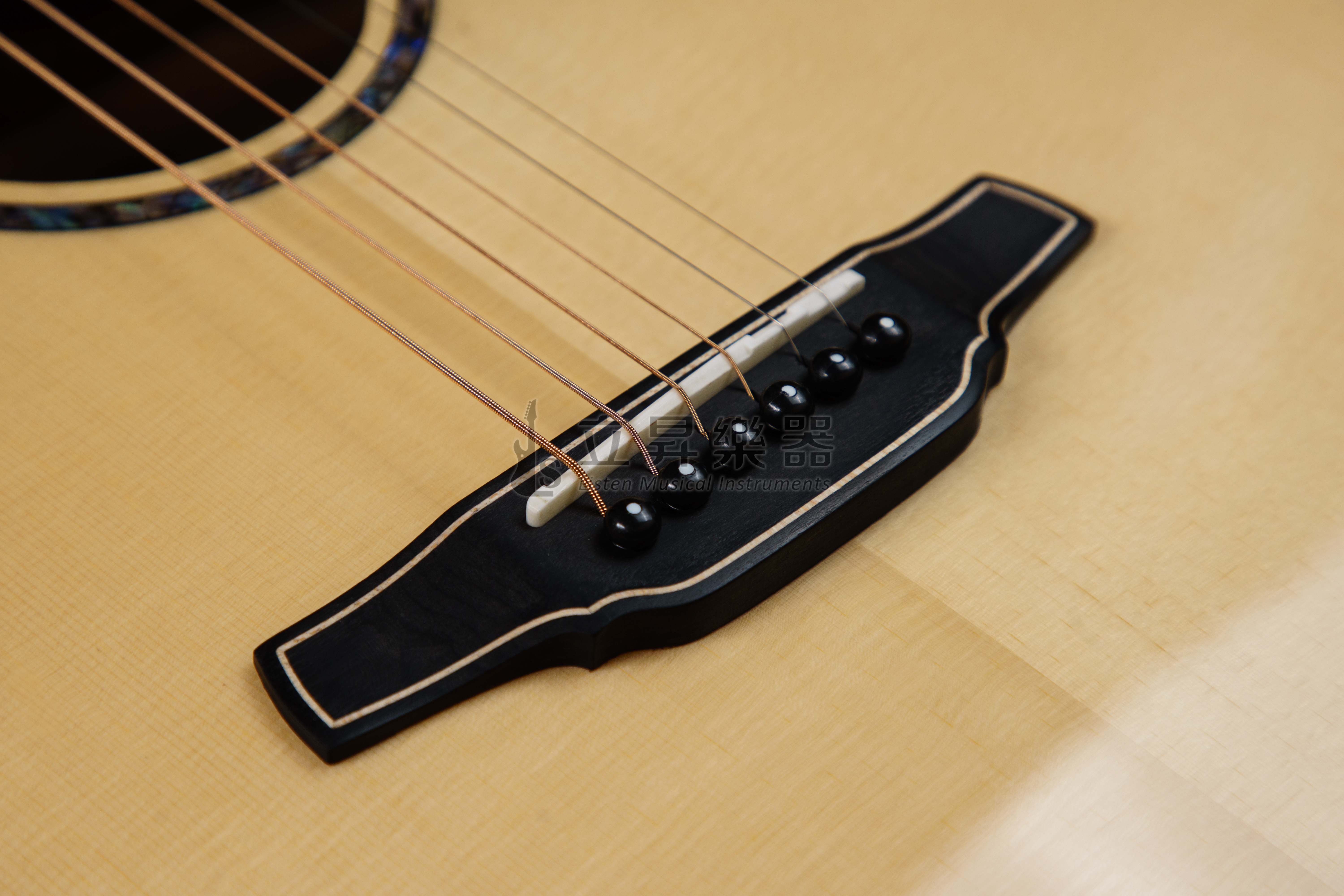 NAGA NAGA S-20GAC 光系列 Sungha Jung 鄭晟河代言 英格曼雲杉面板 玫瑰木側背 面單板 40吋 GA桶身 附原廠厚琴袋 第 4 張圖片｜三峽吉他 / Bass