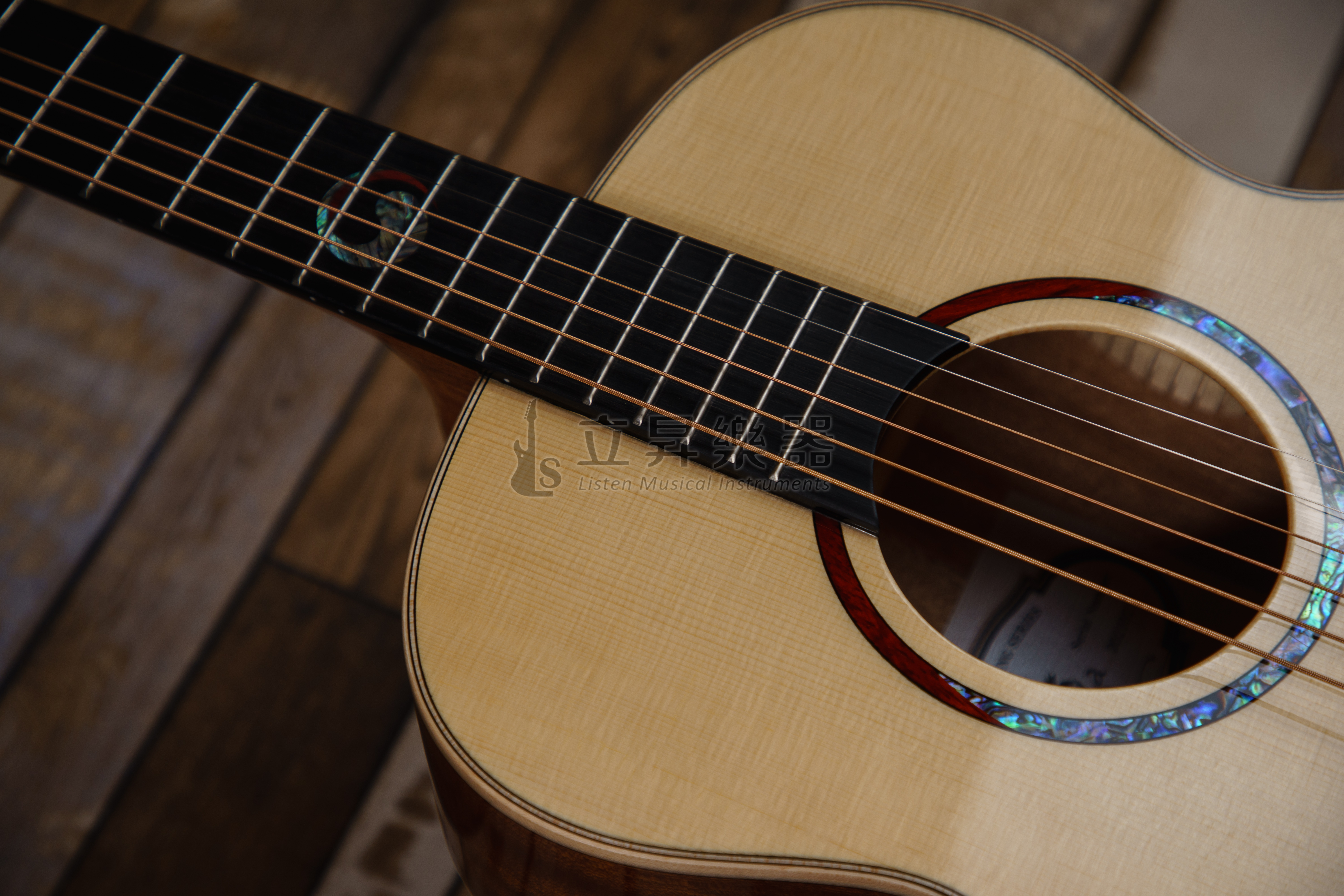 NAGA NAGA S-10GS 光系列 Sungha Jung 鄭晟河代言 英格曼雲杉面板 沙比利木側背 面單板 36吋 GS桶身 附原廠厚琴袋 S 10GS 第 4 張圖片｜三峽吉他 / Bass