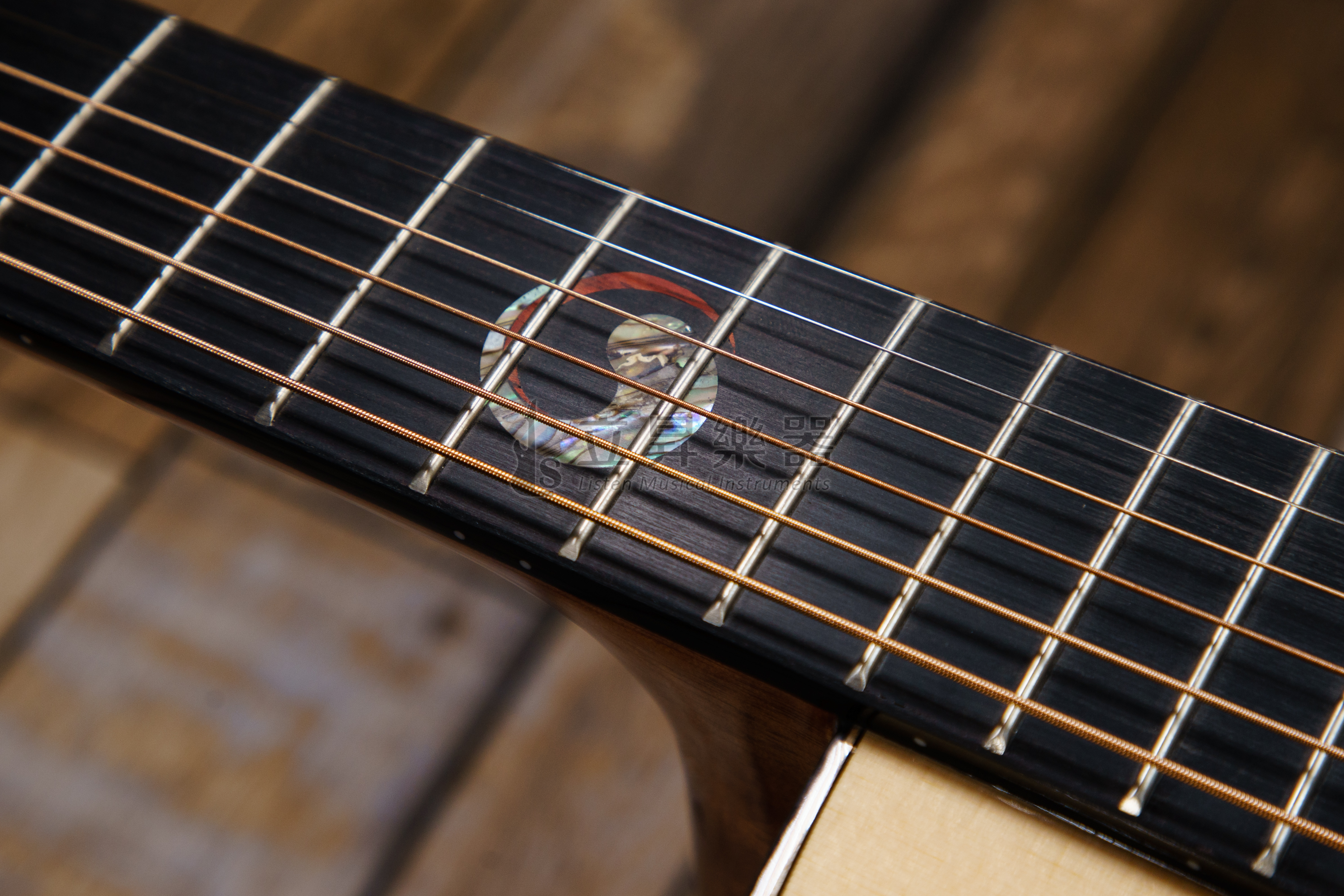 NAGA NAGA S-10GAC 光系列 Sungha Jung 鄭晟河代言 英格曼雲杉面板 沙比利木側背 面單板 40吋 GA桶身 附原廠厚琴袋 第 5 張圖片｜三峽吉他 / Bass