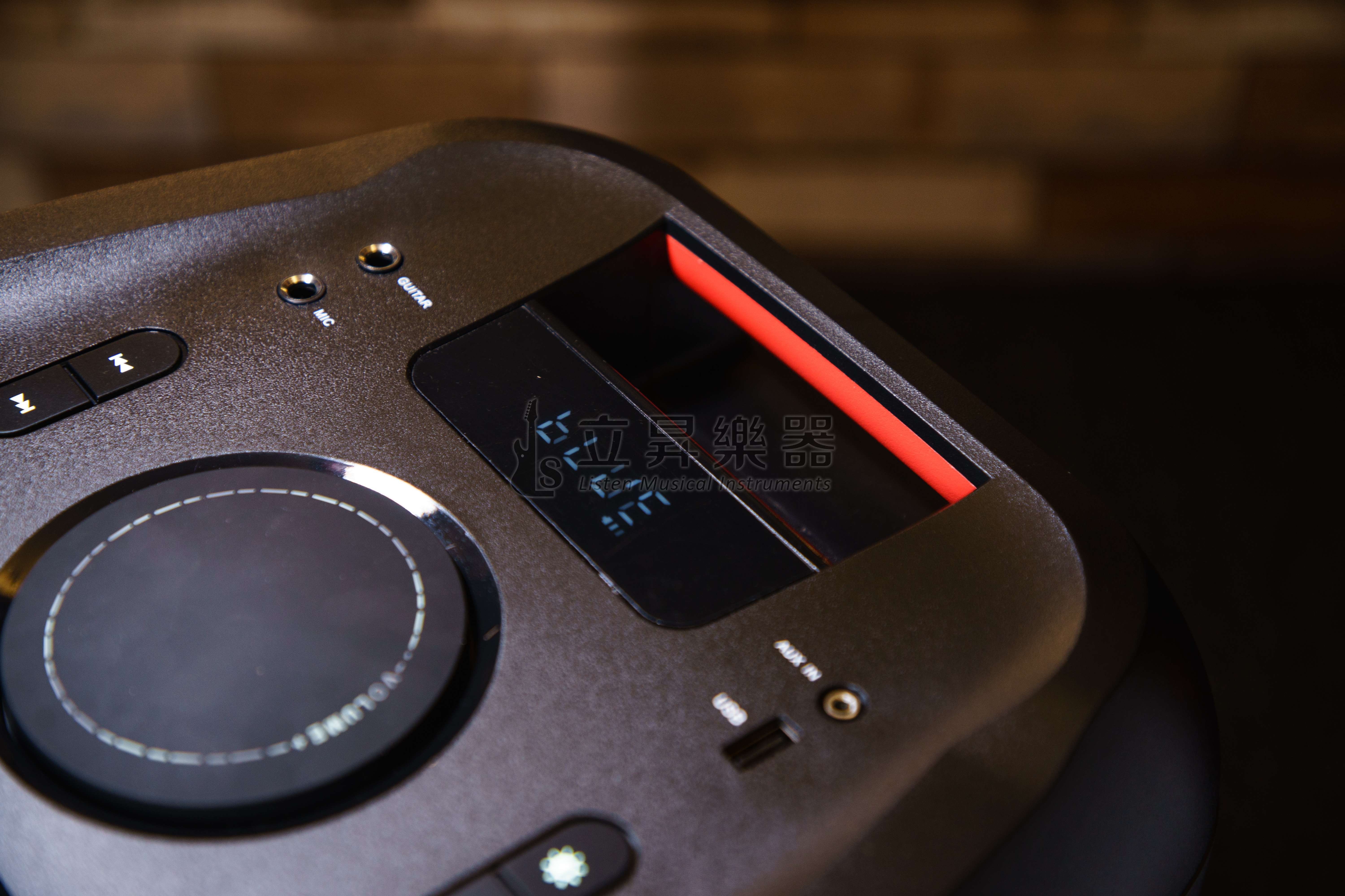 Stander GBL-688 可充電式藍牙喇叭 80瓦 附兩支無線麥克風 藍牙5.0 KTV行動藍芽喇叭 內建無線麥克風 街頭 街舞 派對喇叭 戶外藍牙音箱 藍芽喇叭 便攜式 派對燈光藍牙喇叭 GBL 688 第 6 張圖片｜三峽麥克風