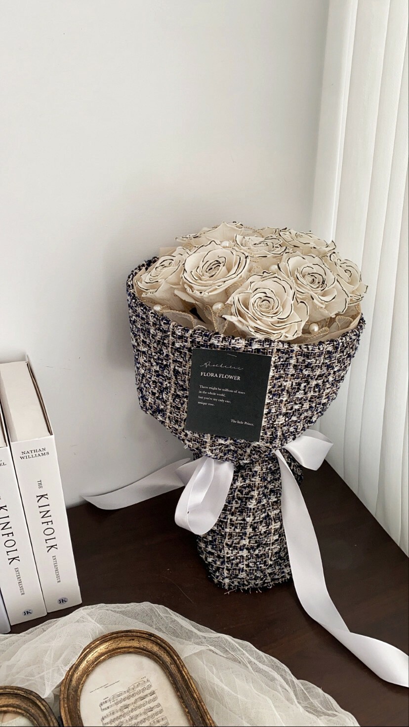 俄羅斯永生花束-香奈兒奶油-珍珠款