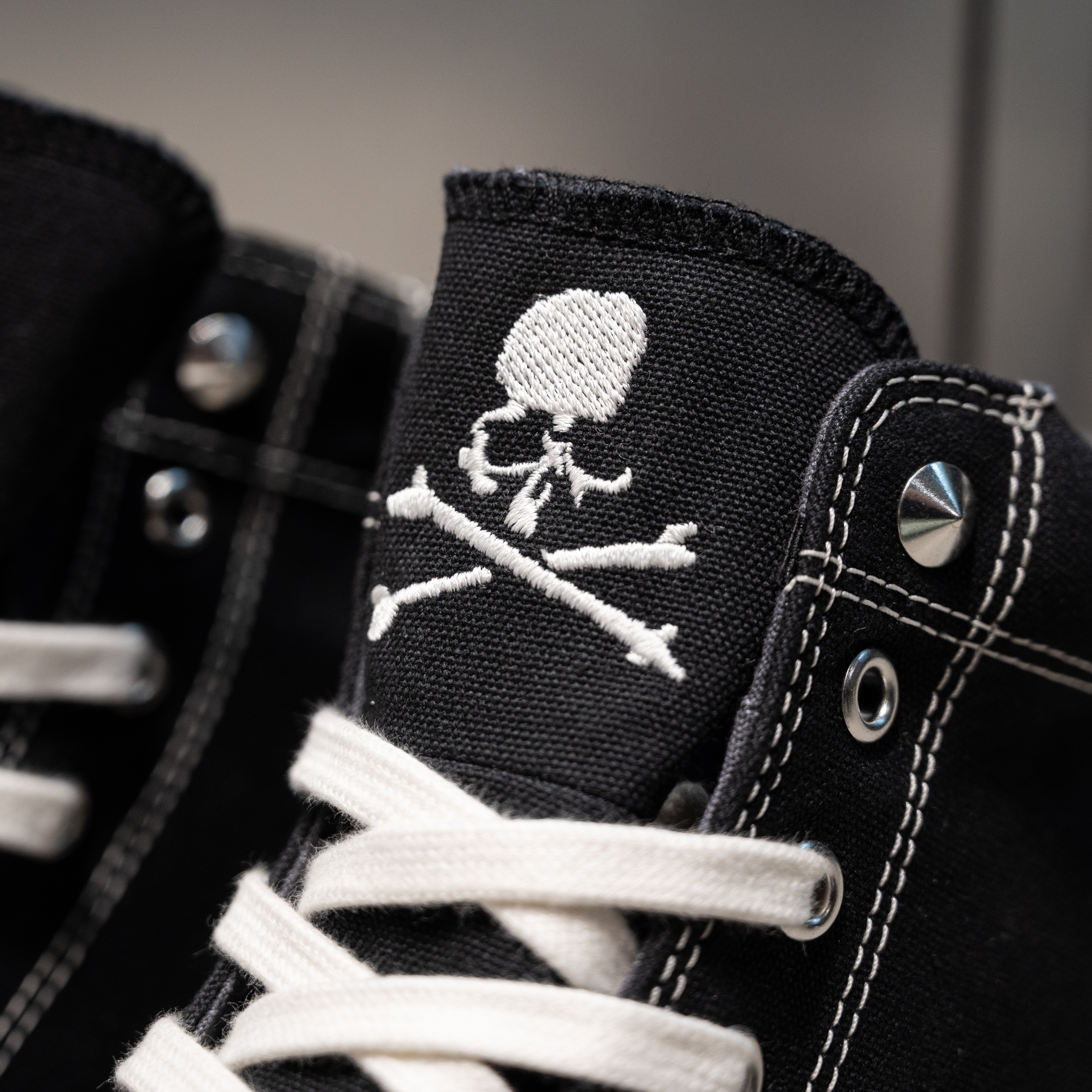 Undercover x Converse Chuck 70s HI 