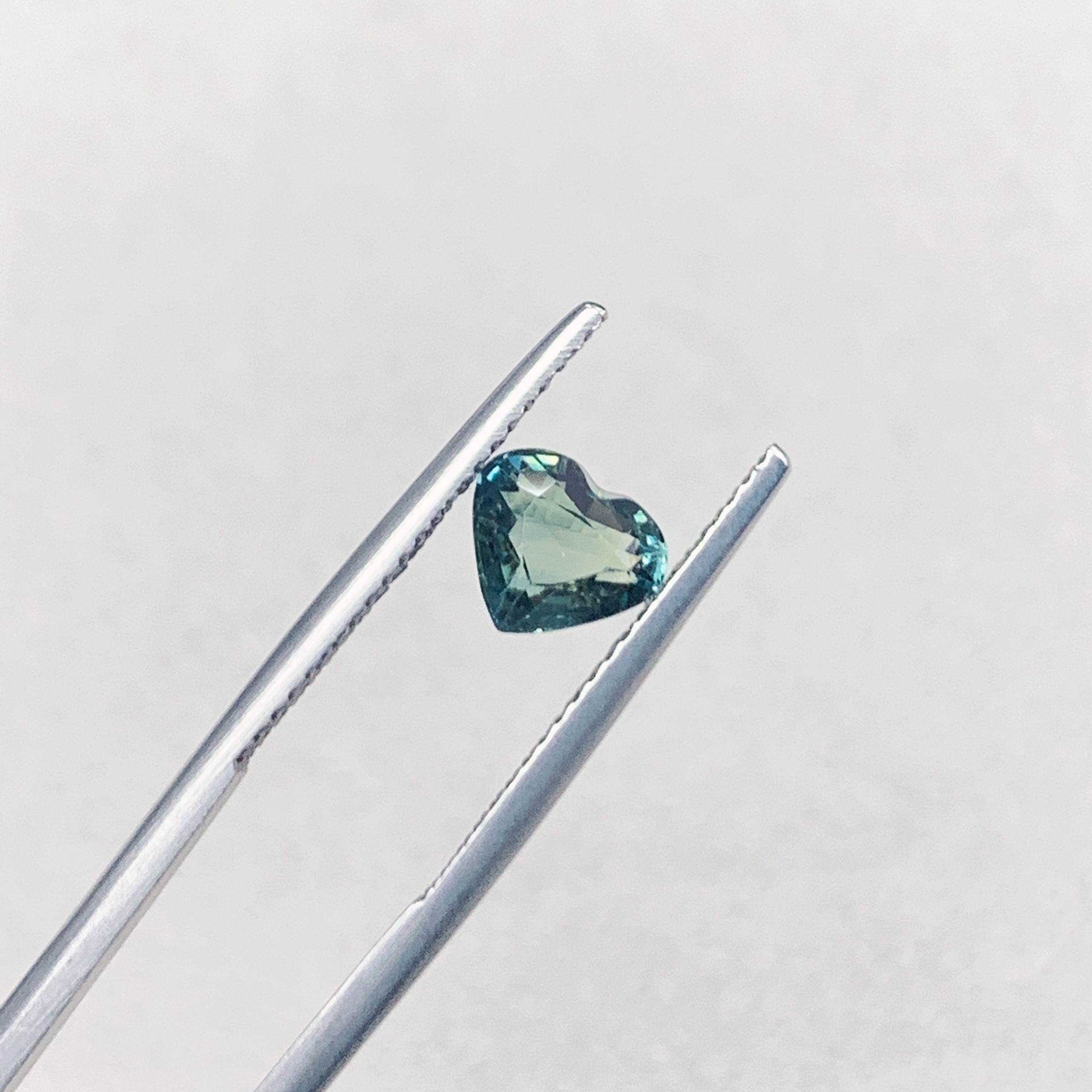 1.24ct 心形綠色藍寶石