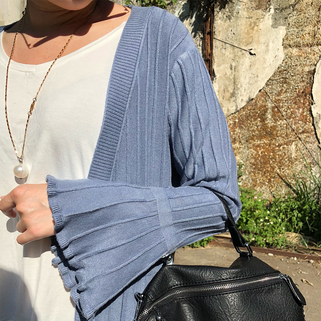 喇叭袖長版針織外套