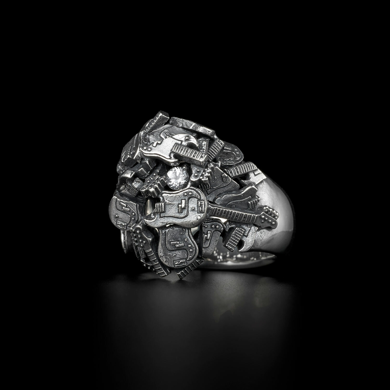 GUNS OF BRIXTON 戒指