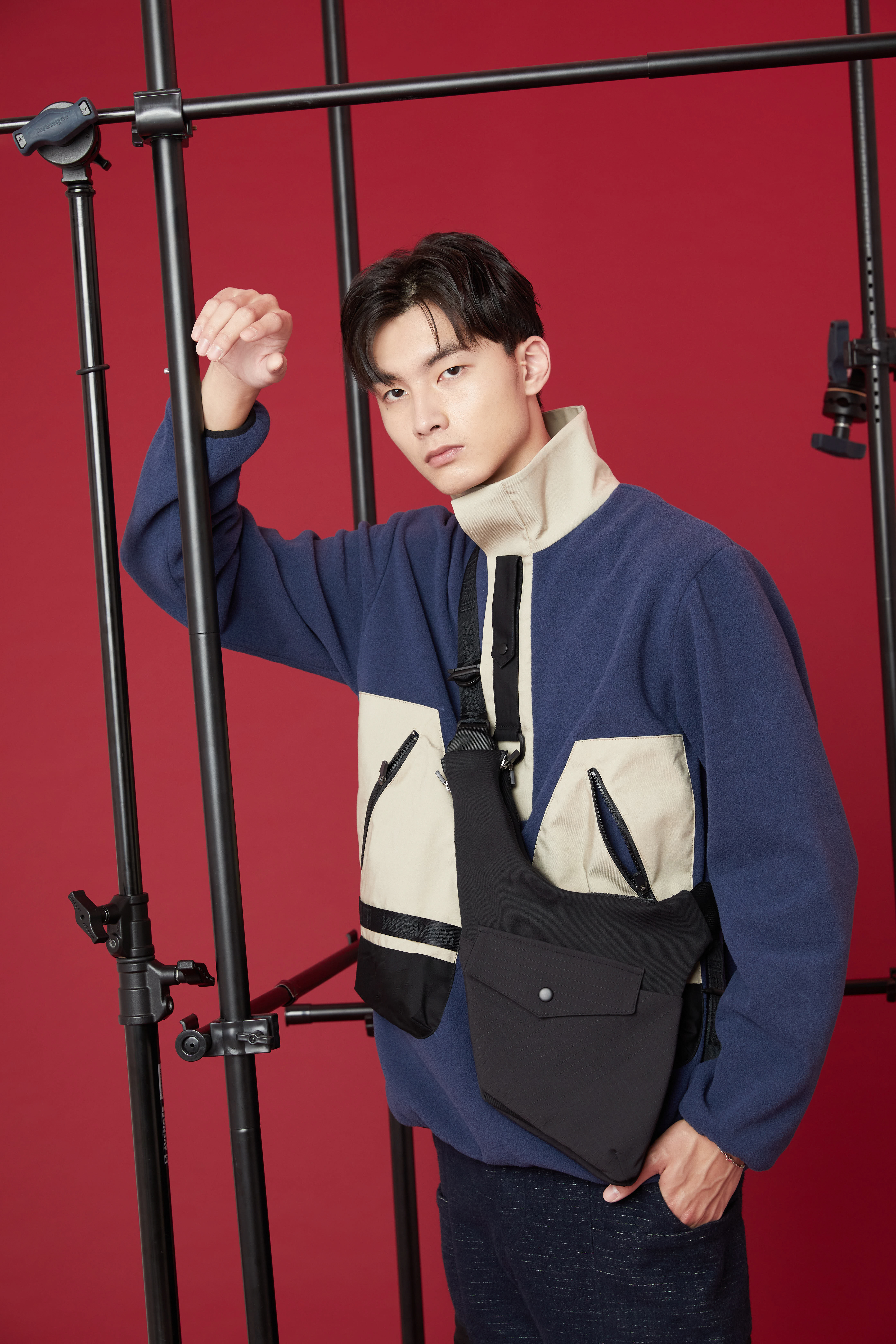 「肺結合」機能背心包-黑