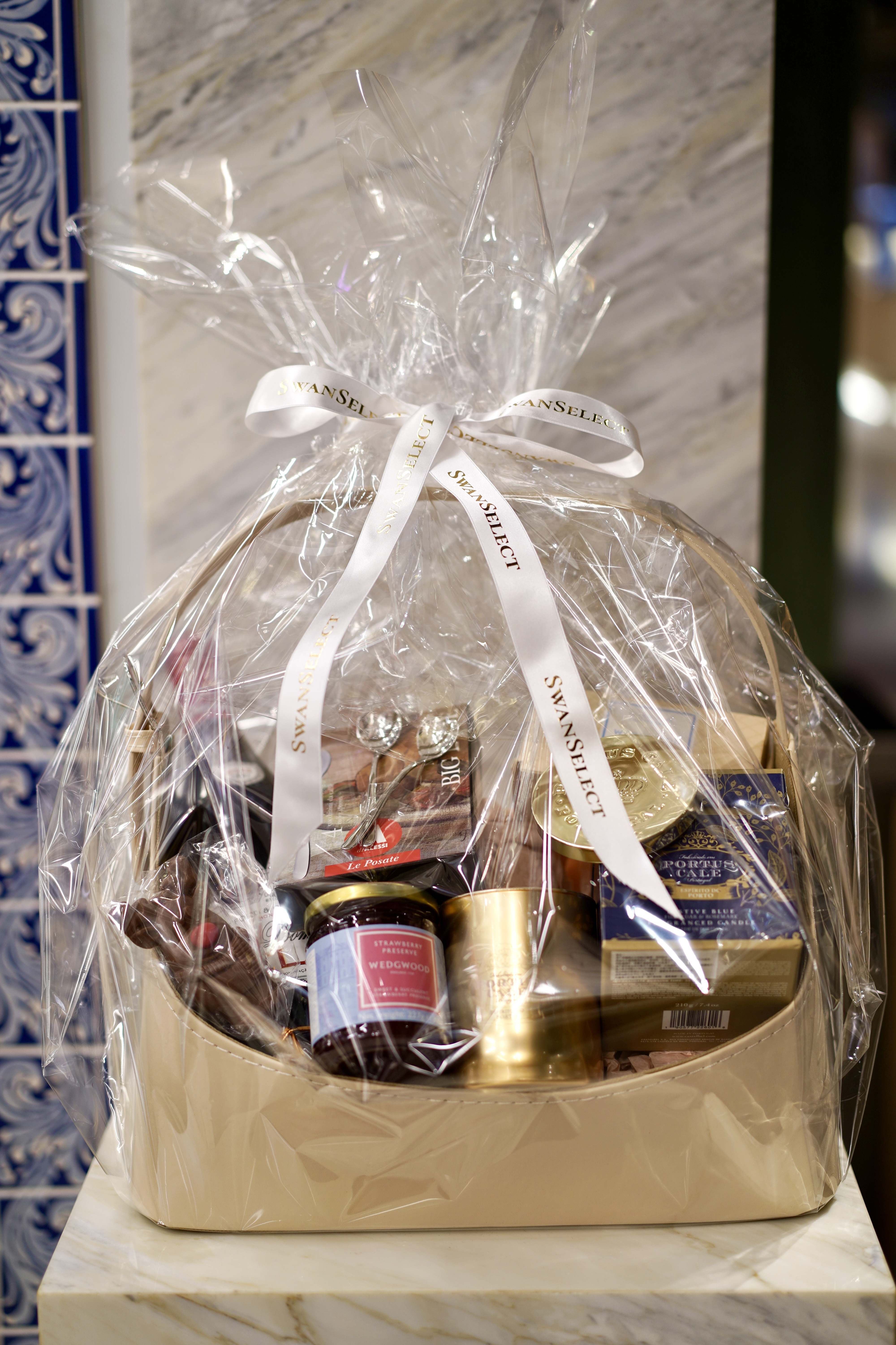 SwanSelect New Year Hamper 2022 (B)