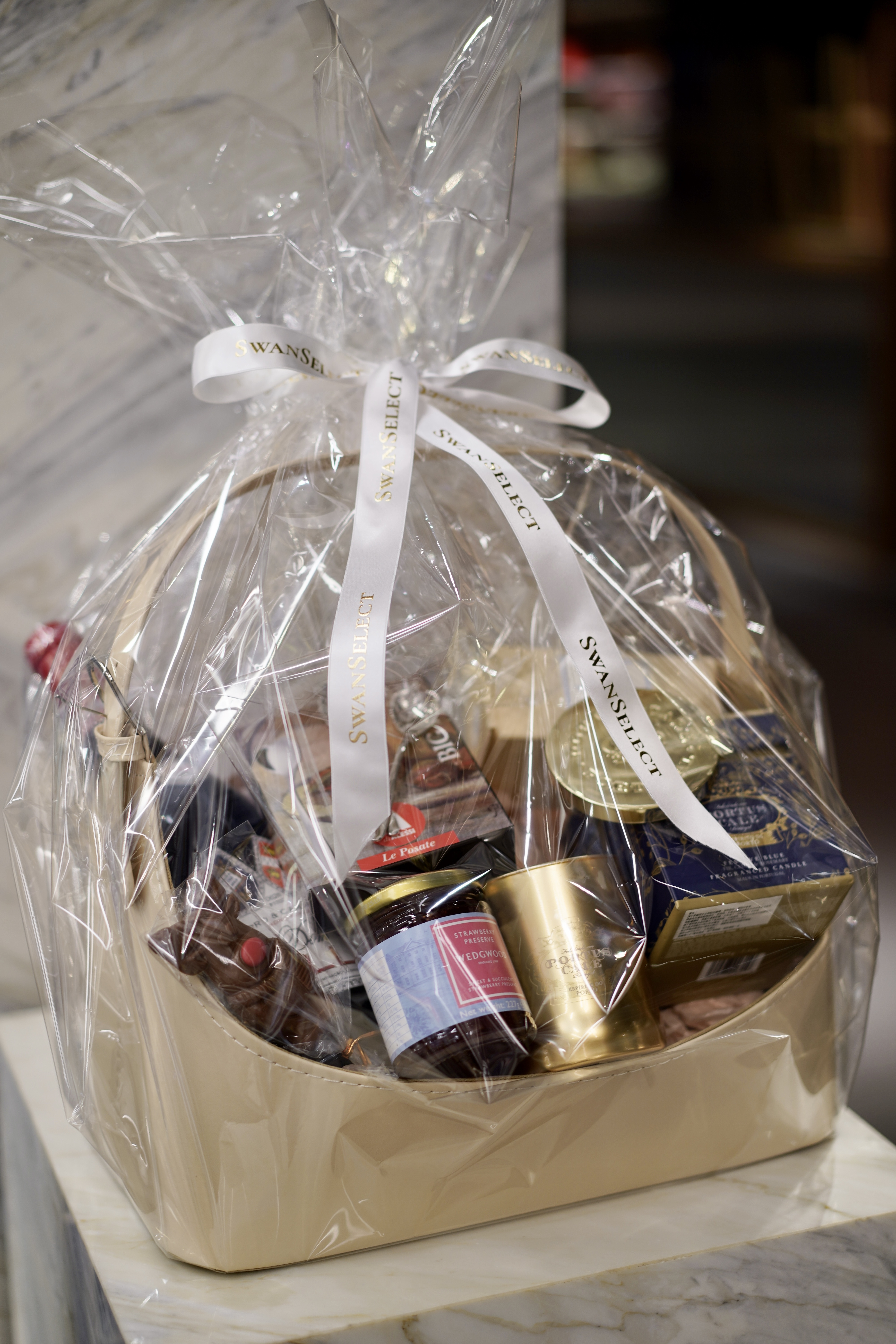 SwanSelect New Year Hamper 2022 (B)