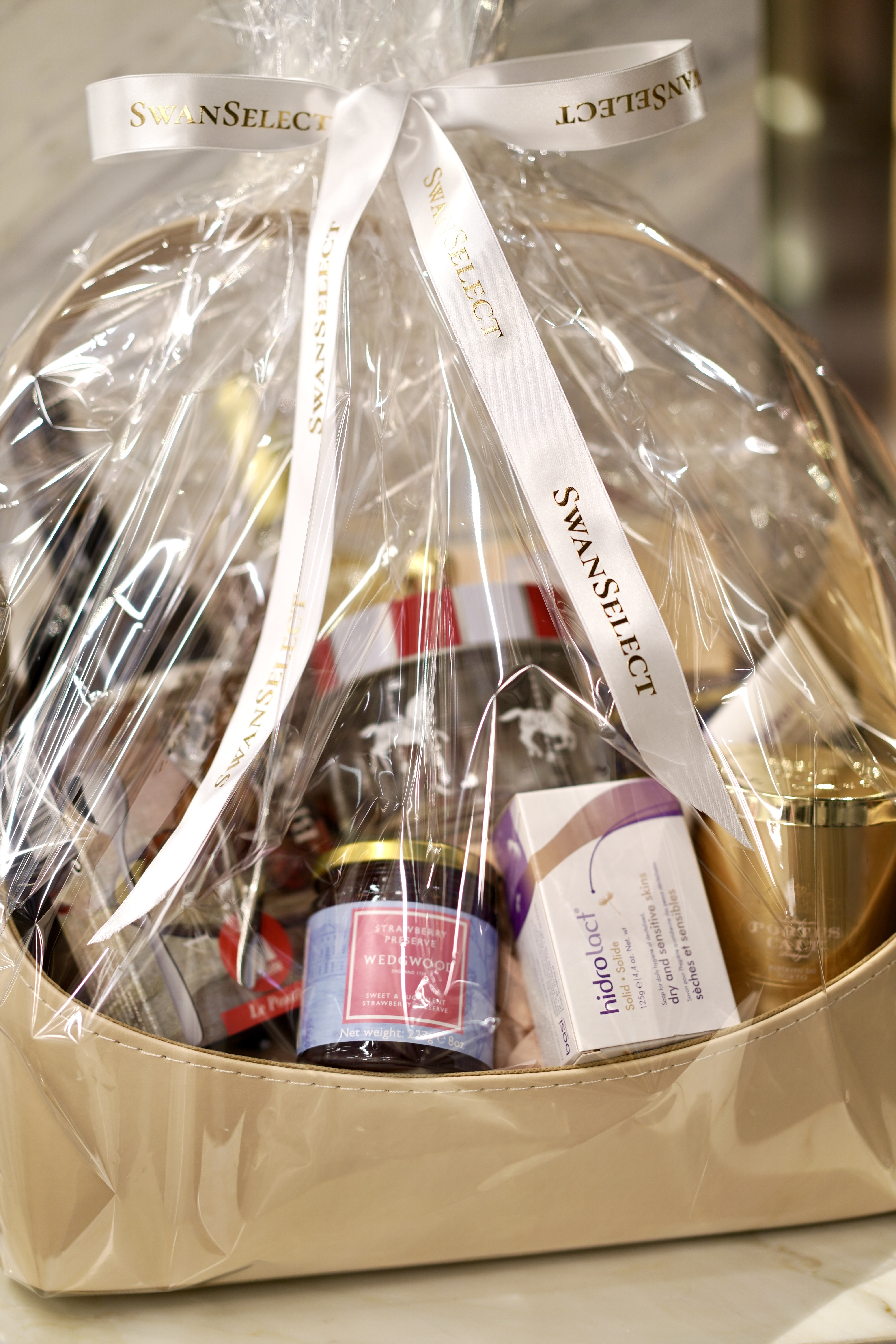 SwanSelect New Year Hamper 2022 (C)