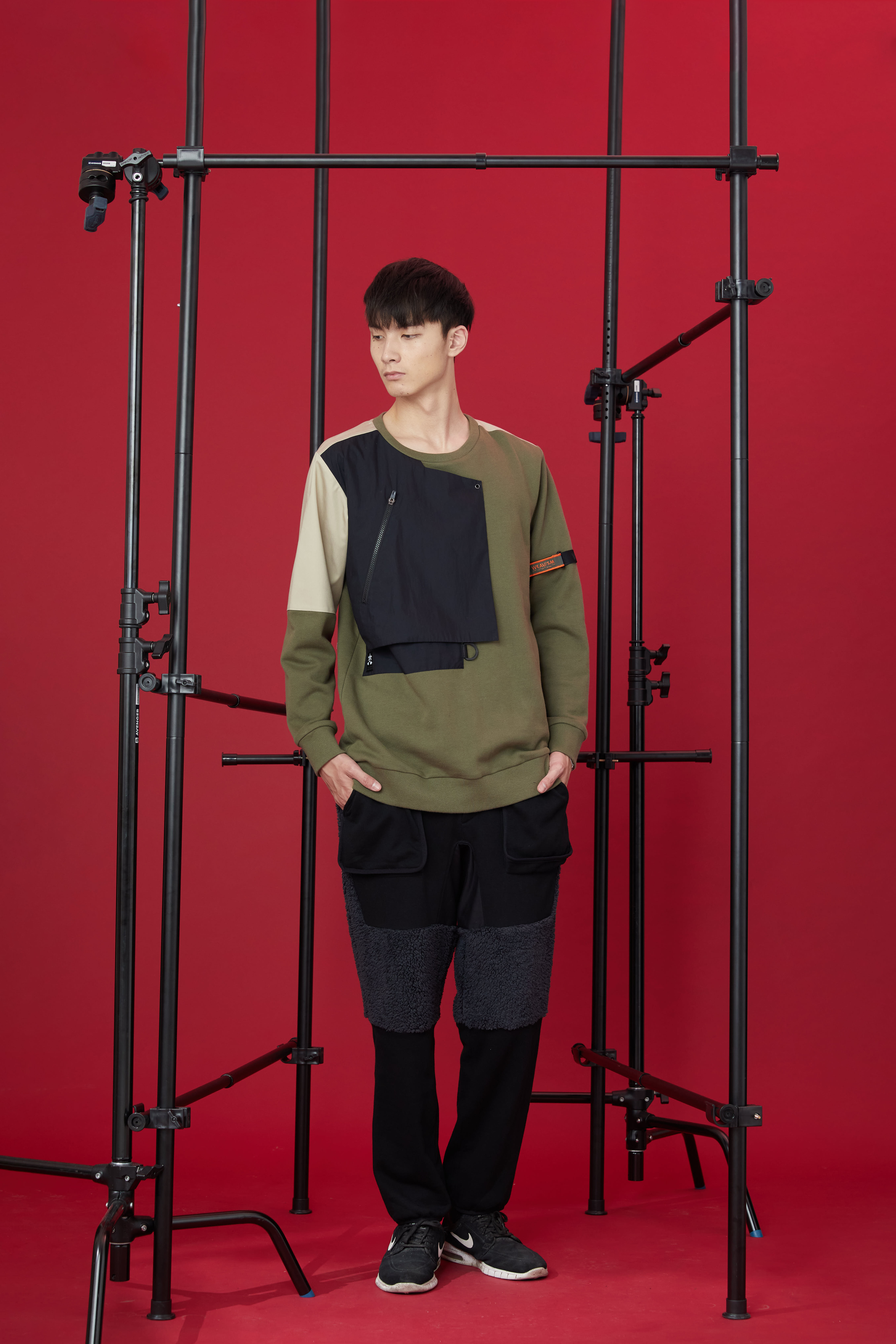 牡蠣絨立體袋剪接長褲 - 黑