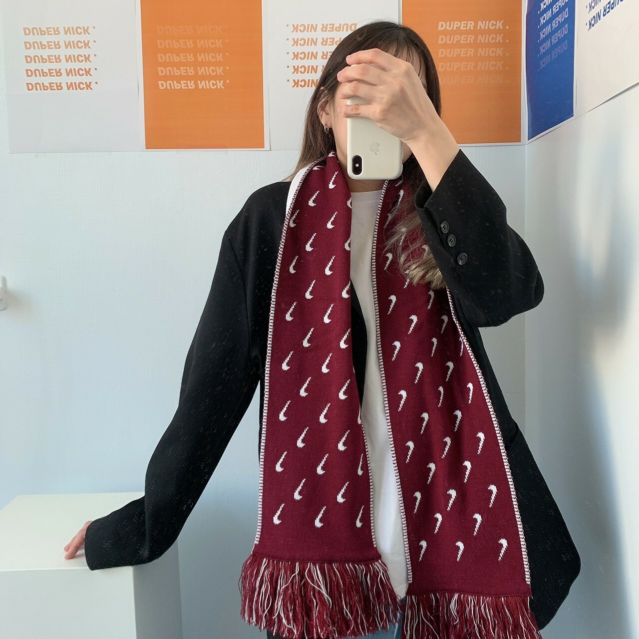 NIKE 雙面勾勾 滿版圍巾 酒紅