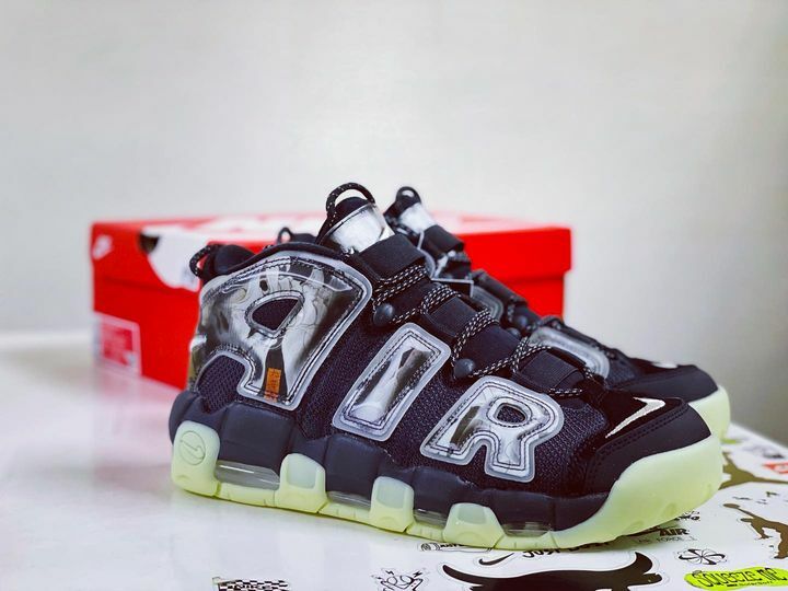 NIKE AIR MORE UPTEMPO 