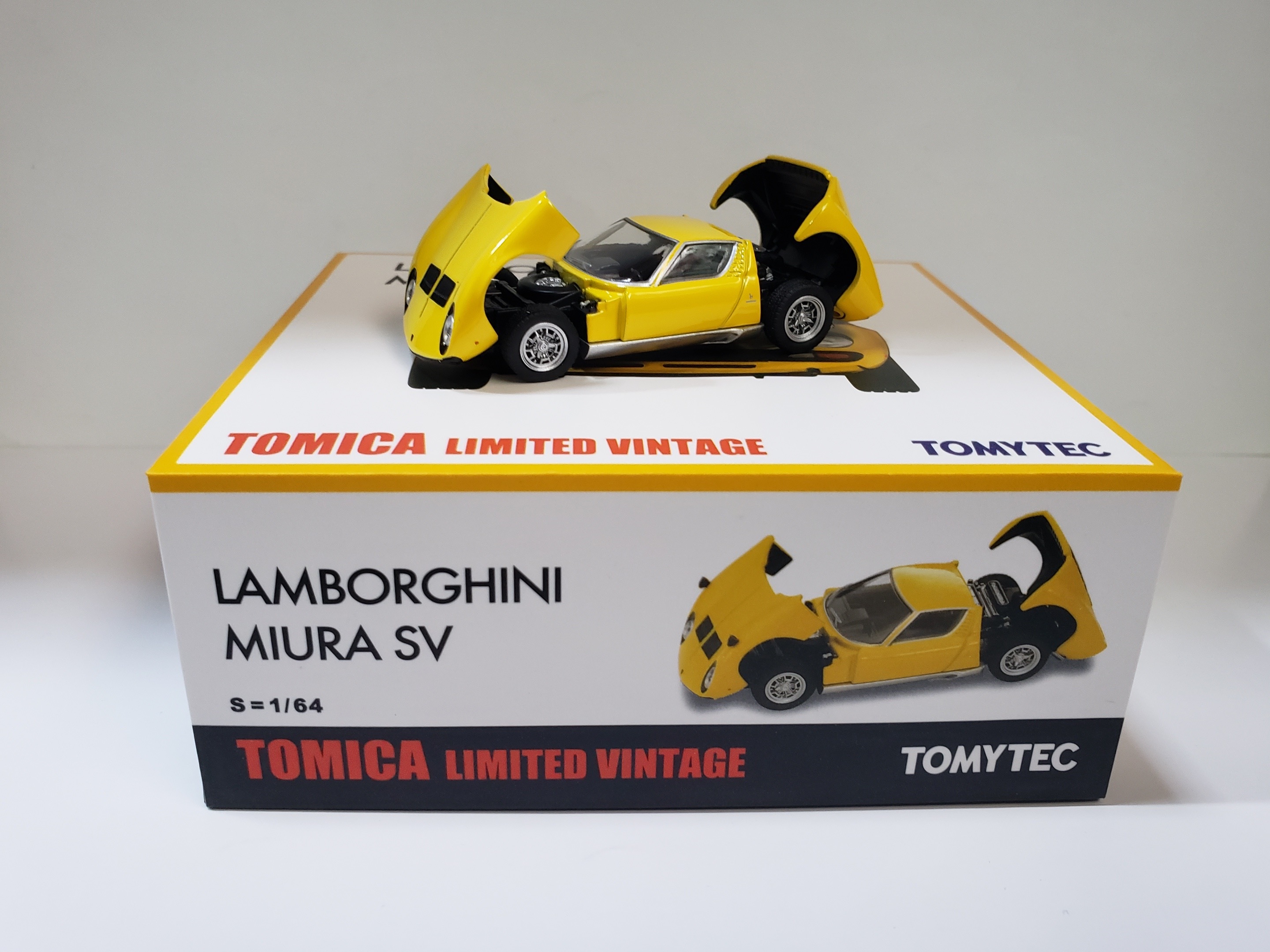 Tomytec Tomica Limited Vintage 1/64 Lamborghini Miura S