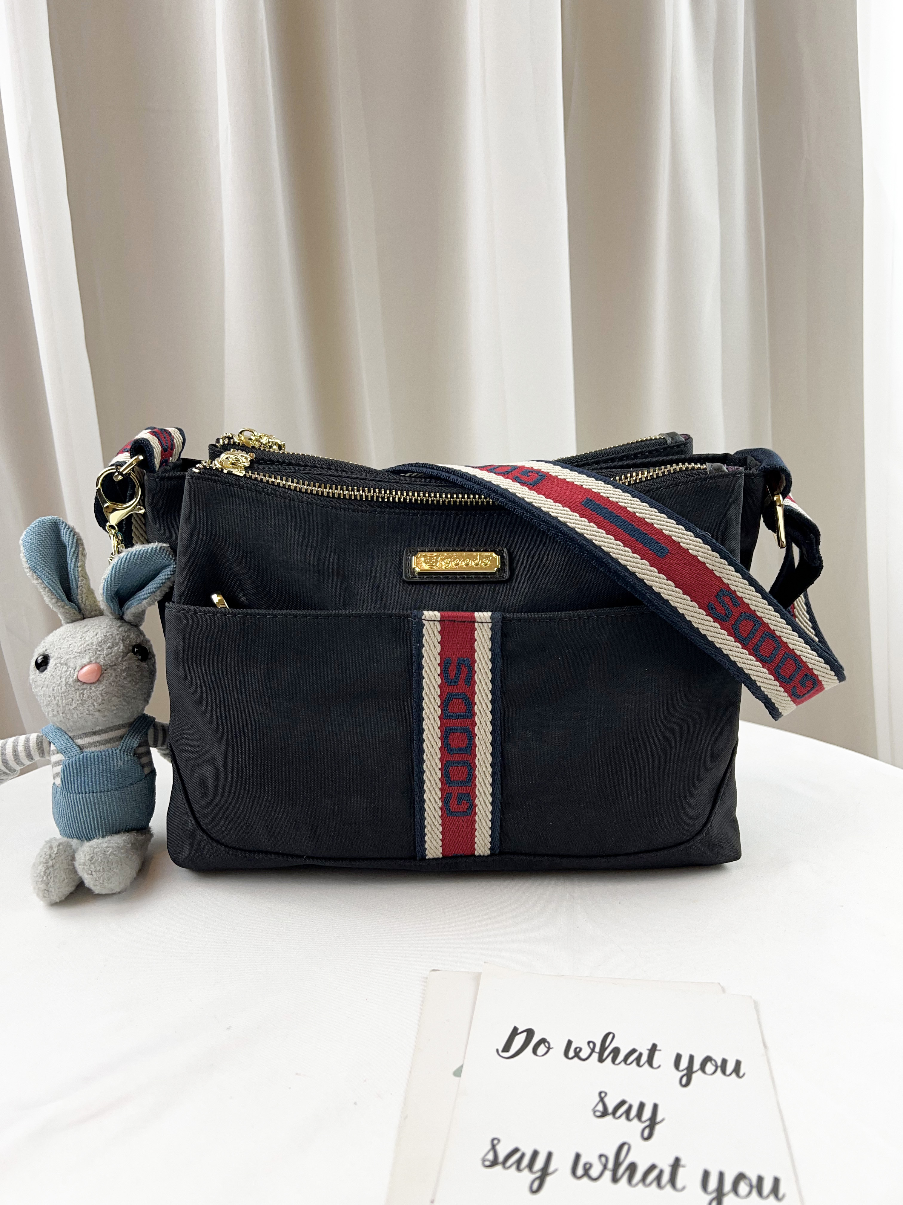 GOODS 織帶黑 防潑水側背包 附吊飾 #2678