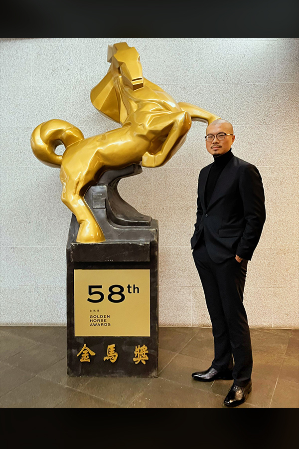 導演曹仕翰穿著林果良品手工皮鞋出席金馬58