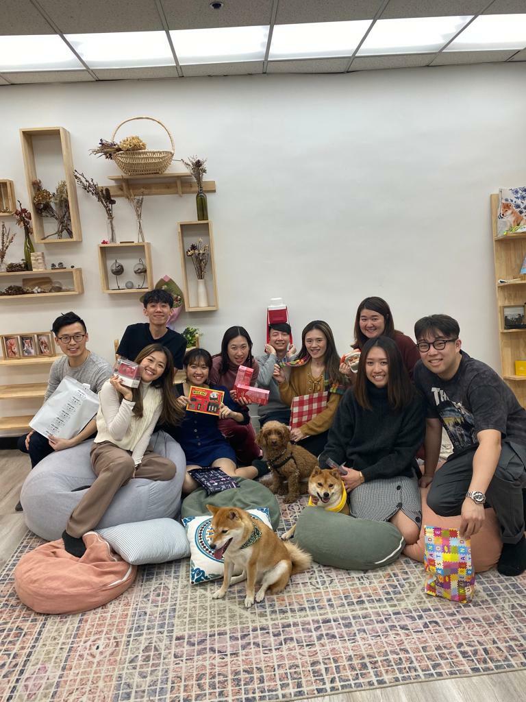 貝兒與她的朋友聖誕派對捐贈