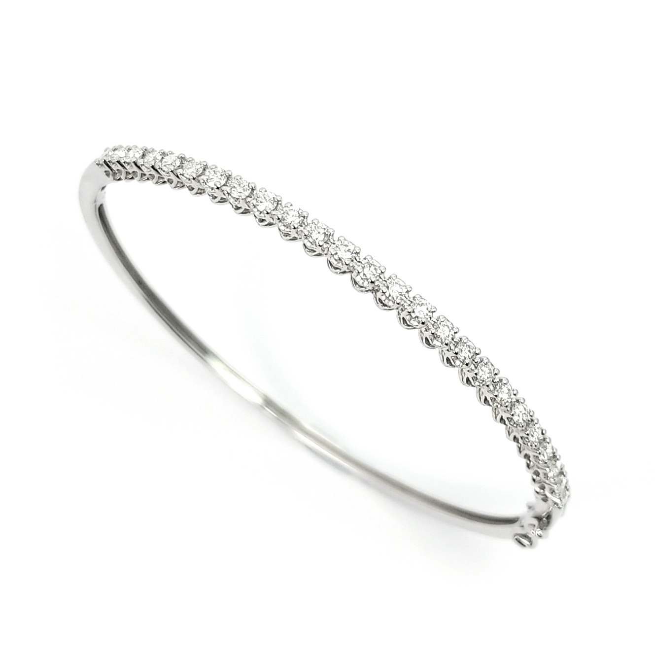 18K白金天然鑽石手鈪