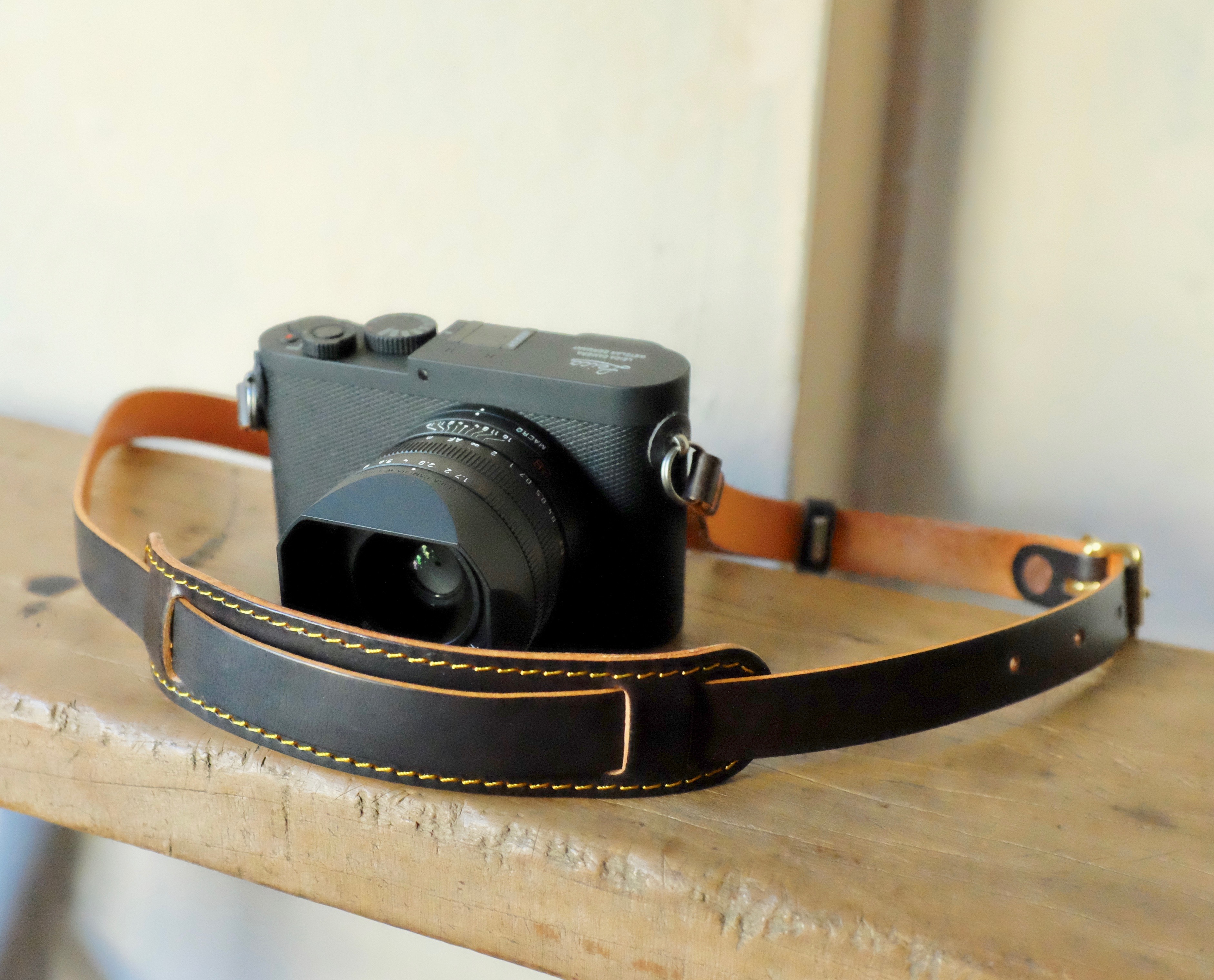『Faith』S.F.K Hand made leather camera strap in tea-core / colors 須事先詢問現貨數量
