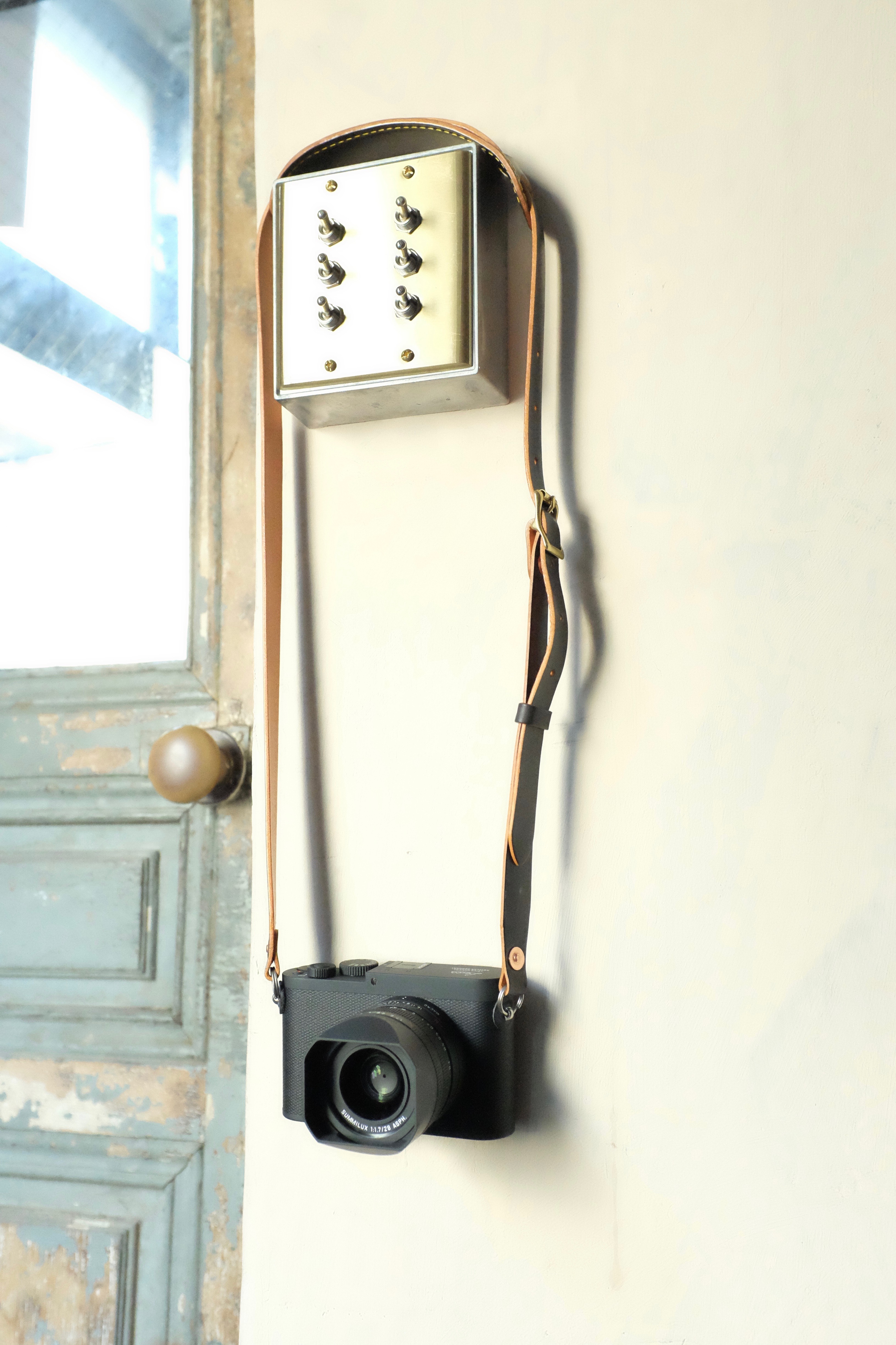 『Faith』S.F.K Hand made leather camera strap in tea-core / colors 須事先詢問現貨數量