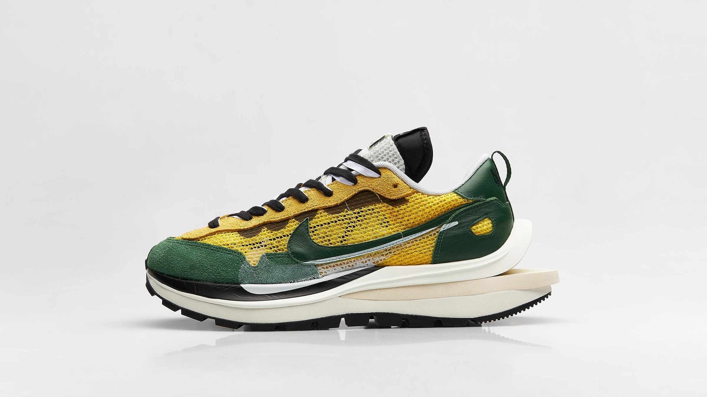 Sacai x Nike VaporWaffle '' Tour Yellow '' 黃綠男女款CV136