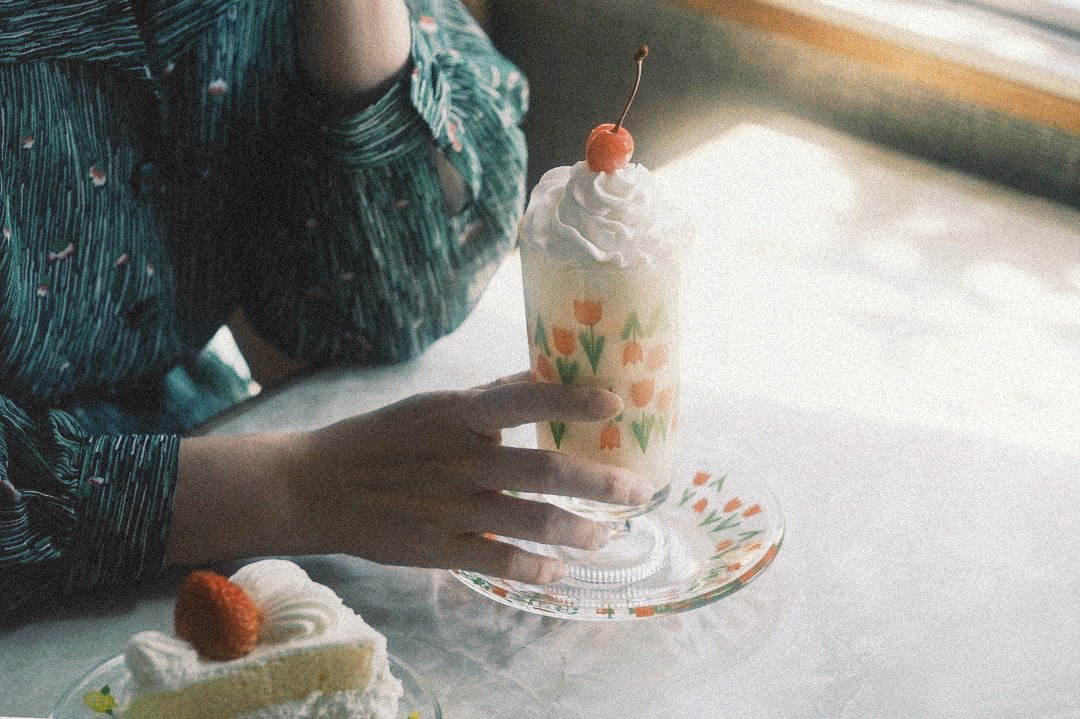 ADERIA Retro 昭和玻璃高腳杯﹝鬱金香﹞