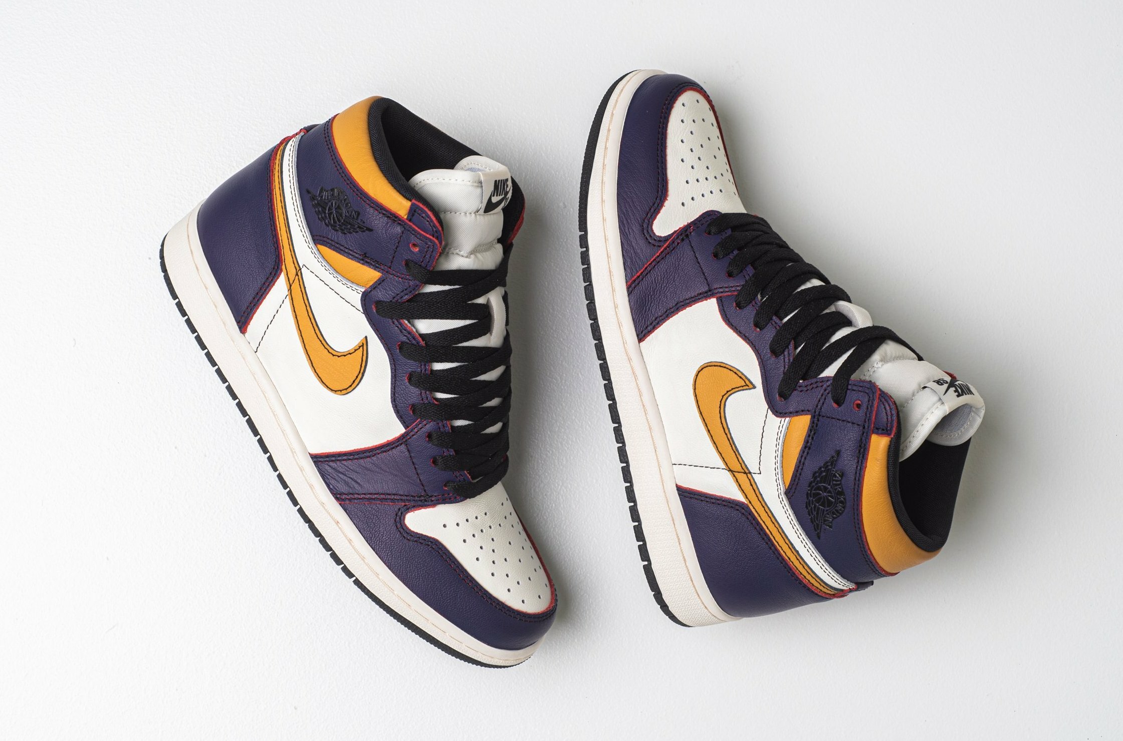 Nike SB x Air Jordan 1 High Defiant 