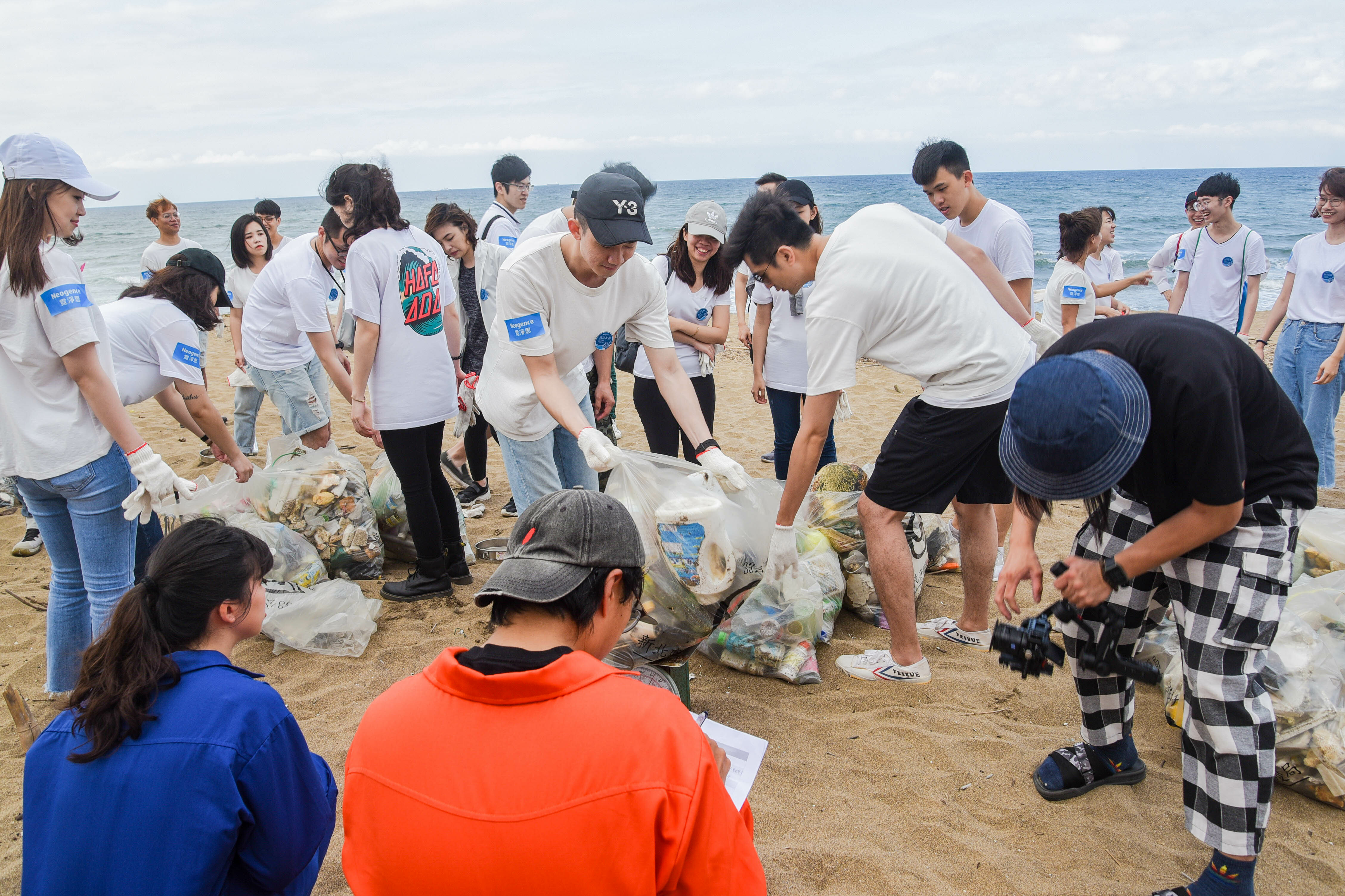 霓淨思 海洋友善淨灘活動